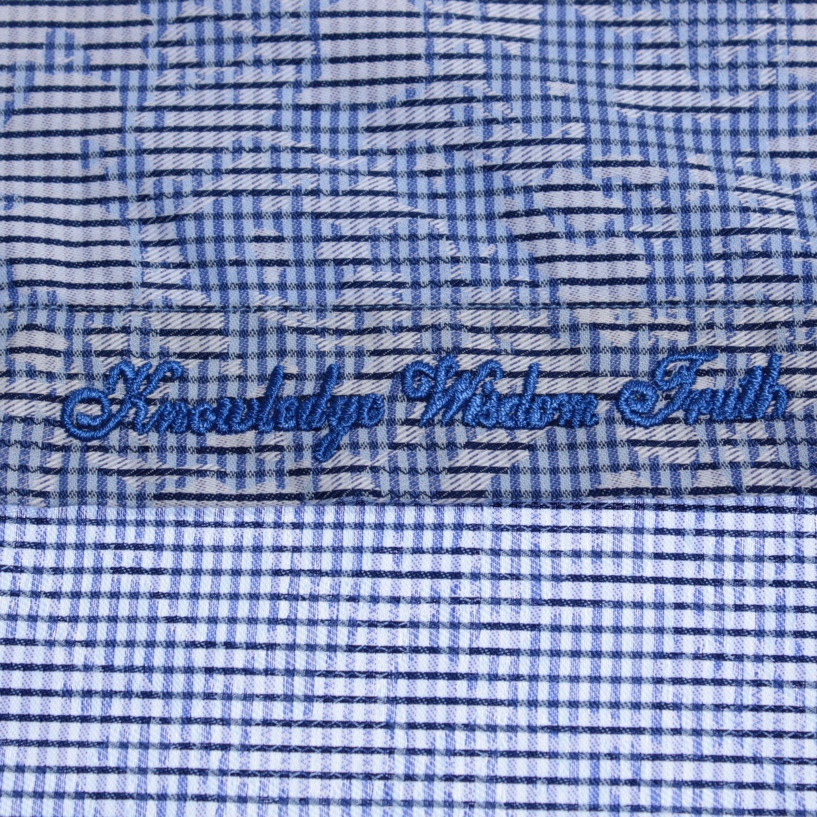 Robert Graham Robert Graham New with tags Shirt Size S US In Blue Size US S / EU 44-46 / 1 - 6 Thumbnail