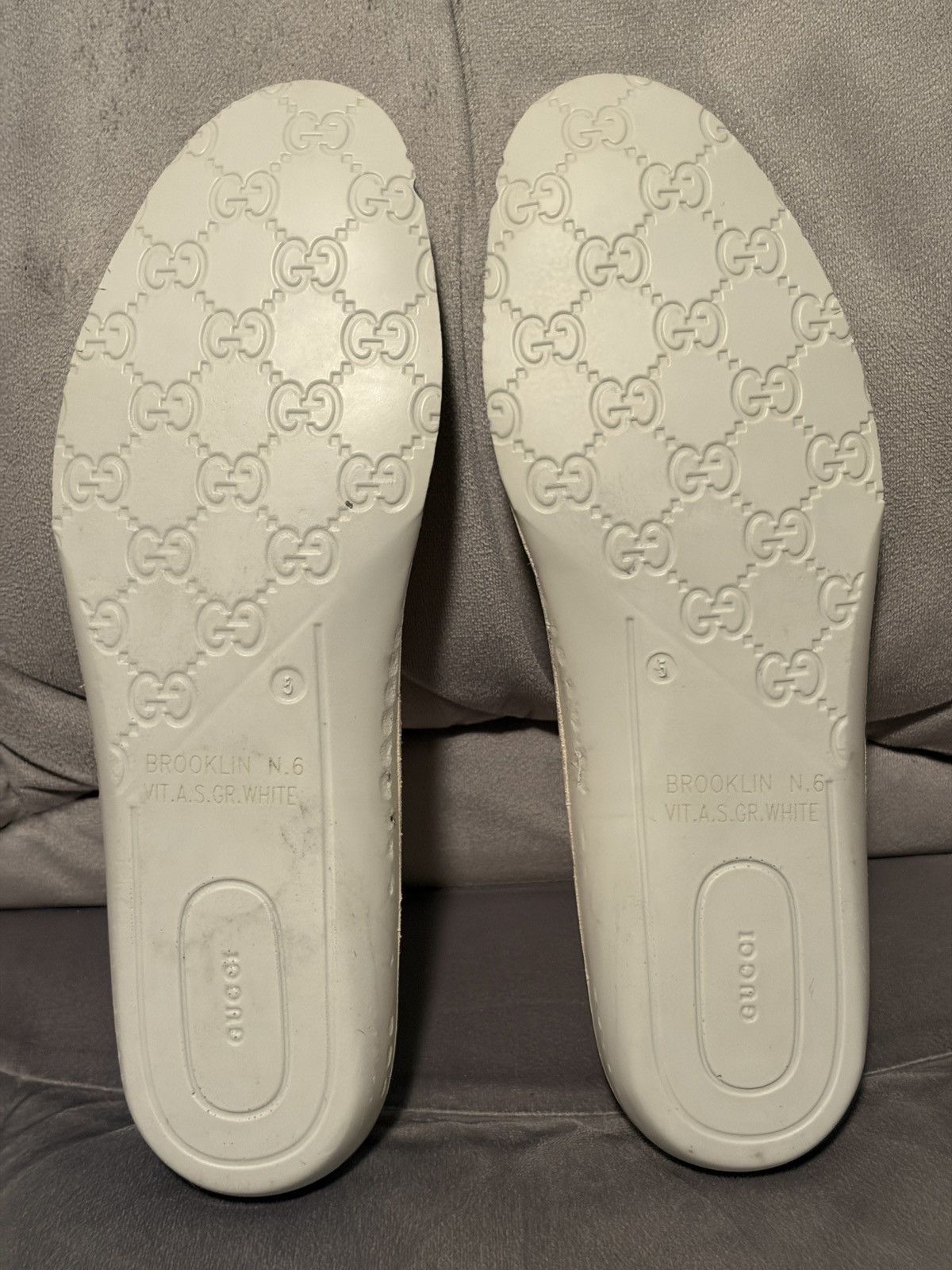 Gucci Gucci Ace Bee Embroidery Sneakers White Size US 7.5 / EU 40-41 - 20 Thumbnail