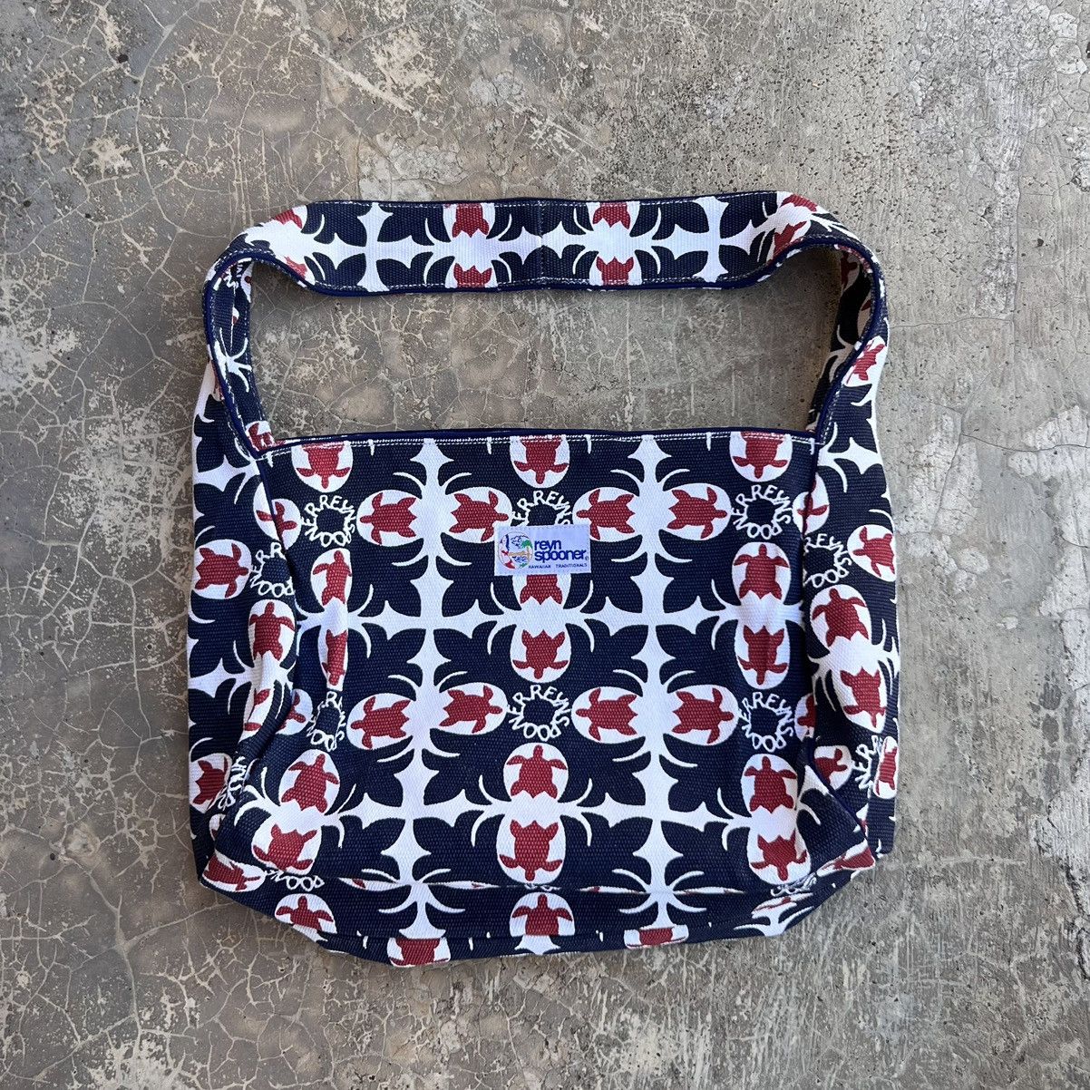 Reyn Spooner Reyn Spooner Hawaiian Print Shoulder Bag Size ONE SIZE - 2 Thumbnail