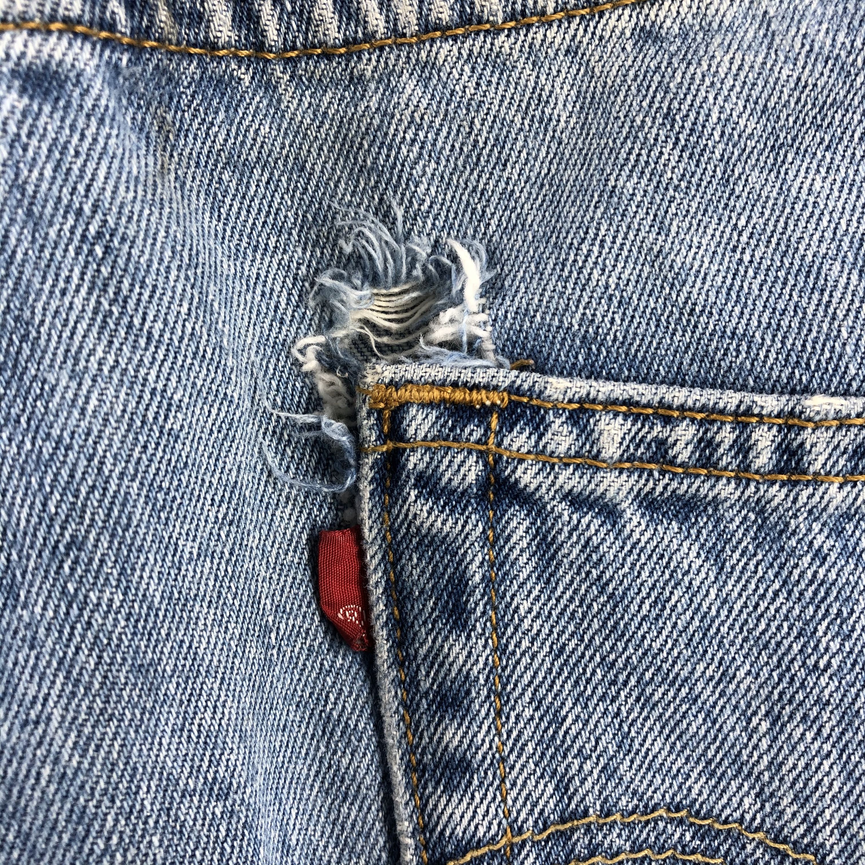 Levi's 90s Vintage Blue Wash Levis 501 Jeans-J1468 Size US 35 - 8 Thumbnail