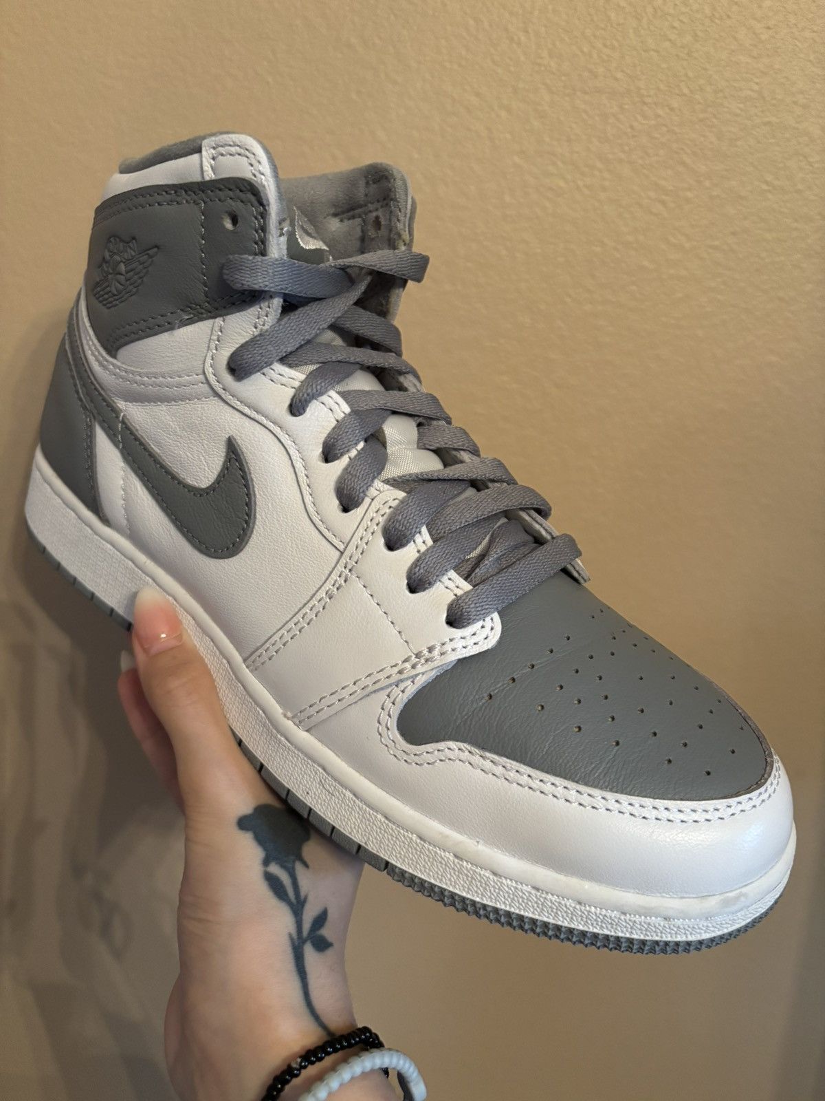 Jordan Brand Air Jordan 1 Retro High OG GS ‘Stealth' Size US 7 / EU 40 - 2 Thumbnail