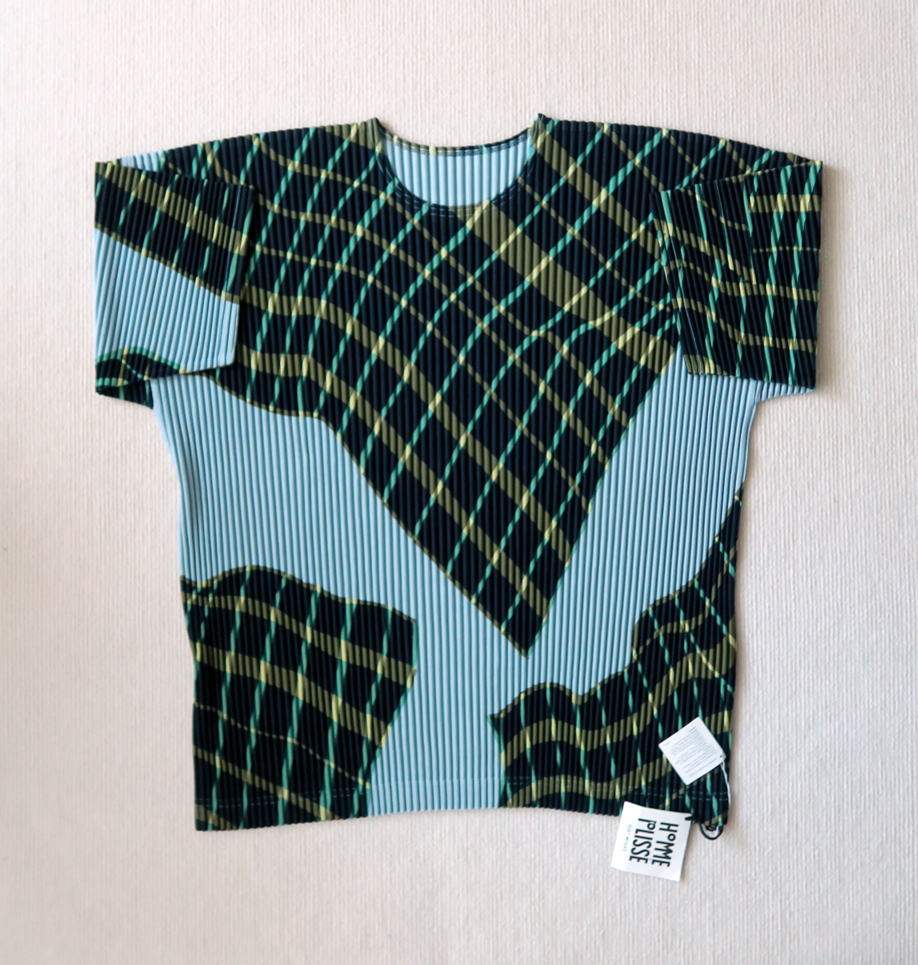 Homme Plisse Issey Miyake Homme Plisse Issey Miyake Windswept Plaid T-Shirt Size US L / EU 52-54 / 3 - 1 Thumbnail