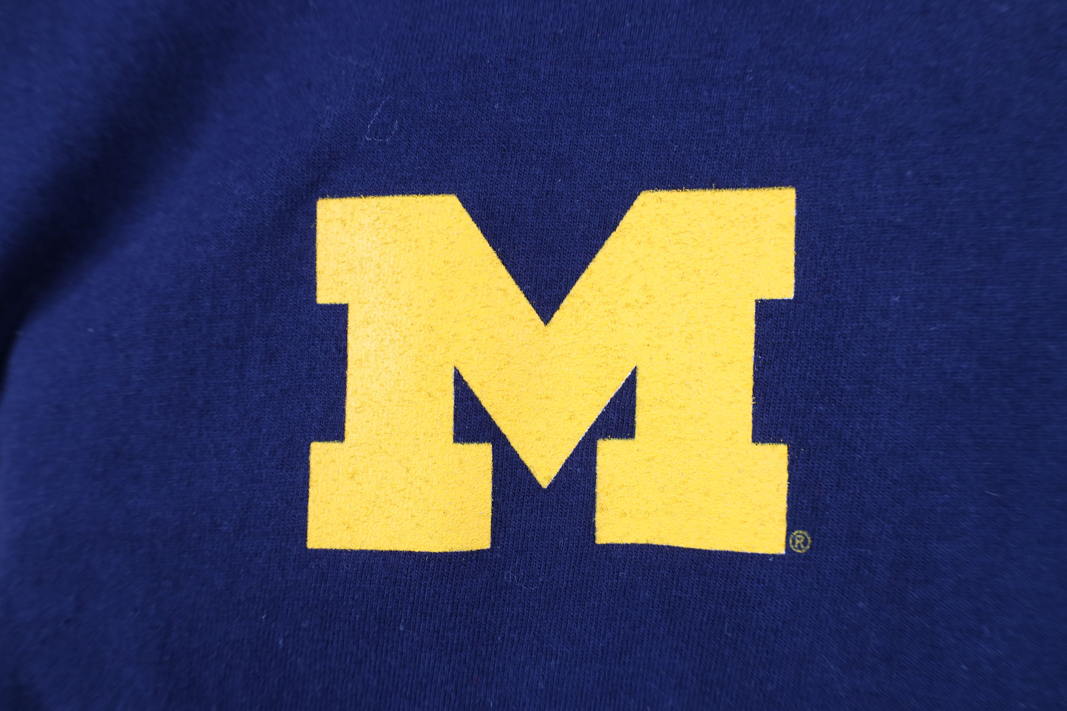 Starter Vintage 90s Starter University of Michigan Football T-Shirt Size US M / EU 48-50 / 2 - 5 Thumbnail