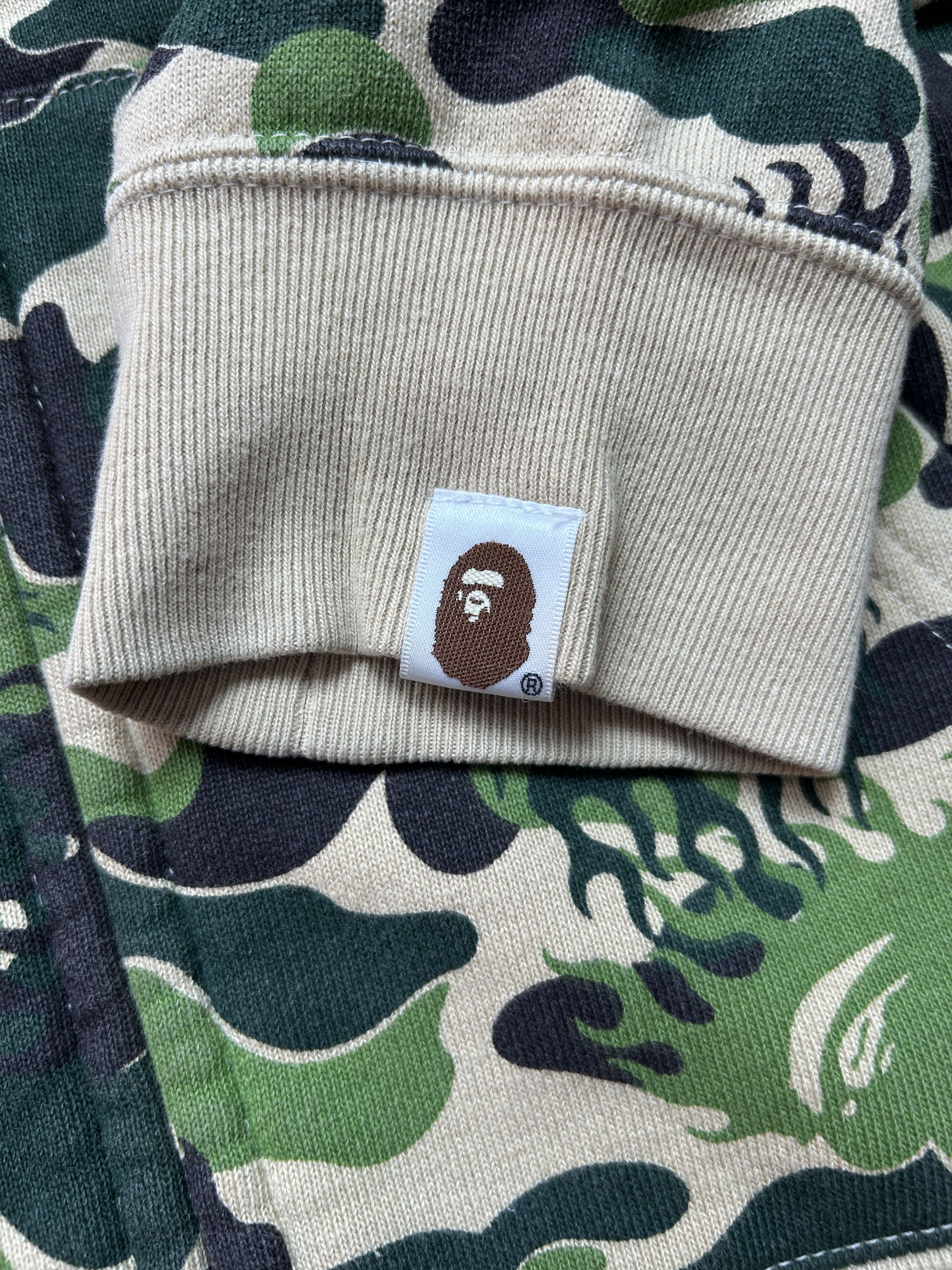 Bape 2009 Bape Green “Flame Camo” Full Zip Up Hoodie [Size XS] Size XS / US 0-2 / IT 36-38 - 4 Thumbnail