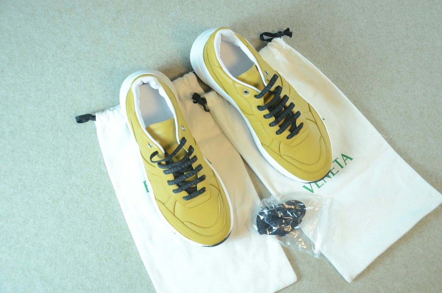 Bottega Veneta Bottega Veneta Yellow & Black Dad Sneakers 42 Size US 9 / EU 42 - 2 Thumbnail