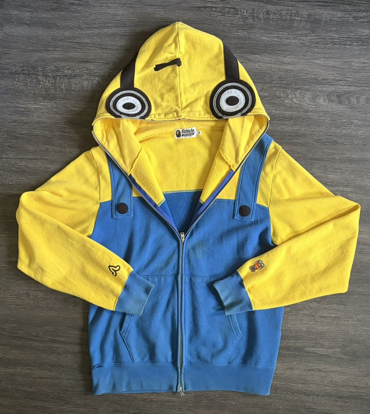 Bape **RARE** Bape x Minion Full Zip Hoodie Size US XL / EU 56 / 4 - 2 Thumbnail