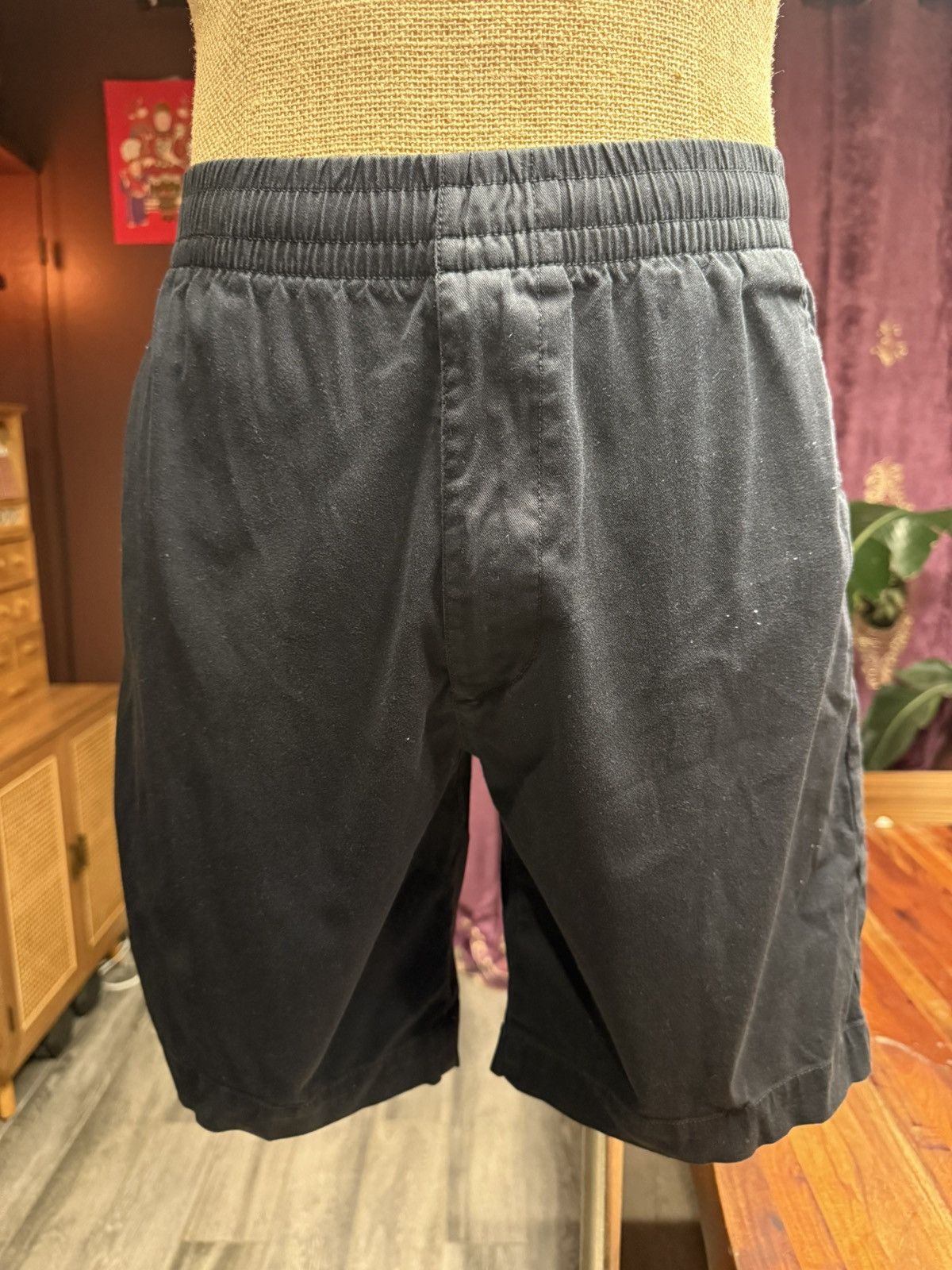 Uniqlo Uniqlo Men’s Easy Shorts - Black Size US 29 - 1 Thumbnail