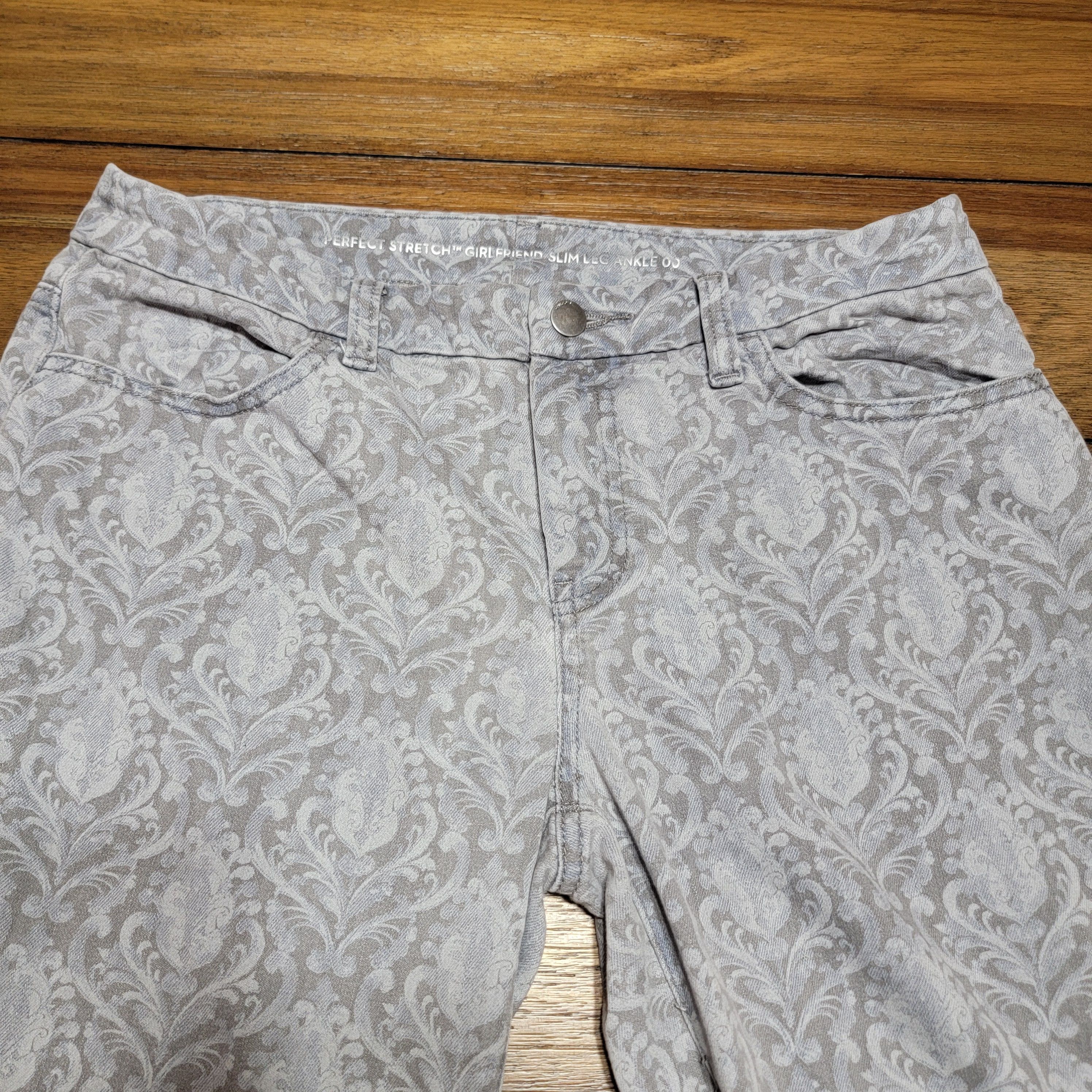 Chicos Chico's Perfect Stretch Slim Leg Damask Print Pants - 00 Size 30" / US 8 / IT 44 - 2 Thumbnail
