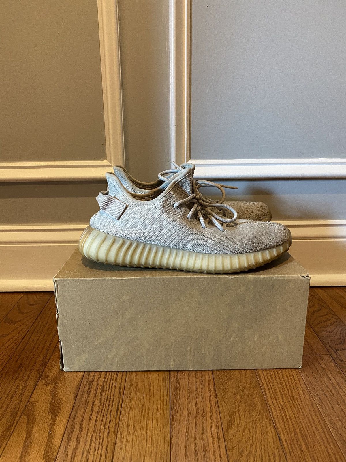 Yeezy Adidas Yeezy 350v2 Sesame Size US 9 / EU 42 - 2 Thumbnail