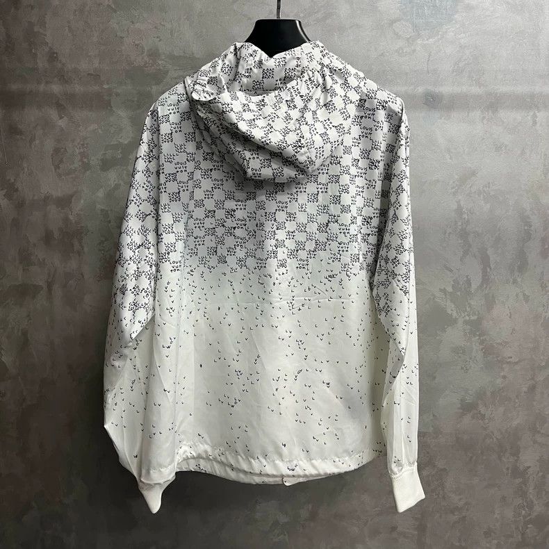 Louis Vuitton Louis Vuitton White full-print plaid print windproof jacket Size US M / EU 48-50 / 2 - 6 Thumbnail
