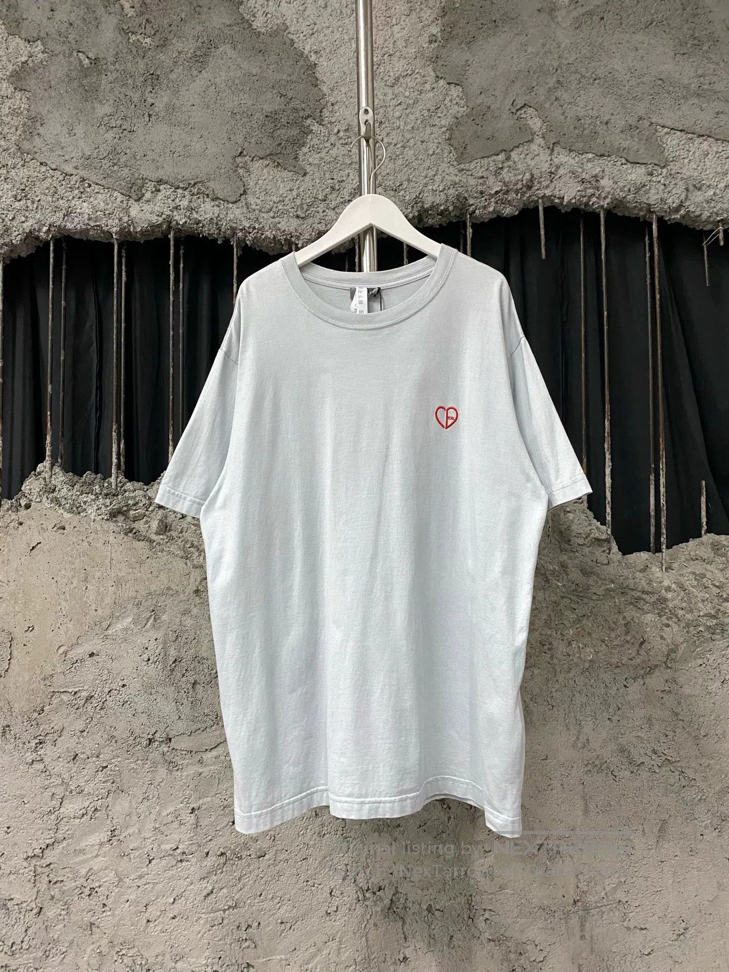 Dior Dior Heart Short Sleeve T-Shirt Size L. Size US L / EU 52-54 / 3 - 1 Thumbnail