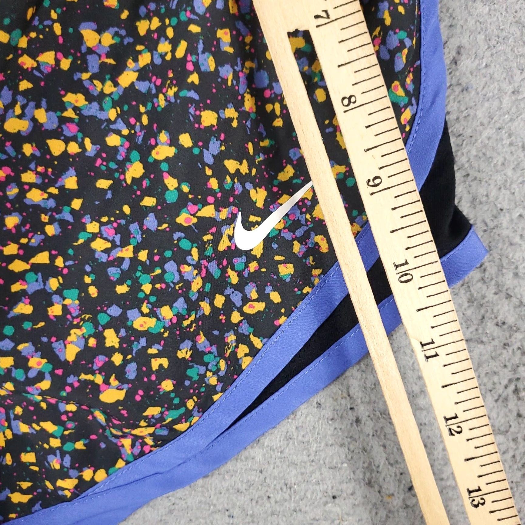 Nike Nike Shorts Womens Medium Black Yellow Paint Splatter Track Running Active Size 32" / US 10 / IT 46 - 5 Thumbnail