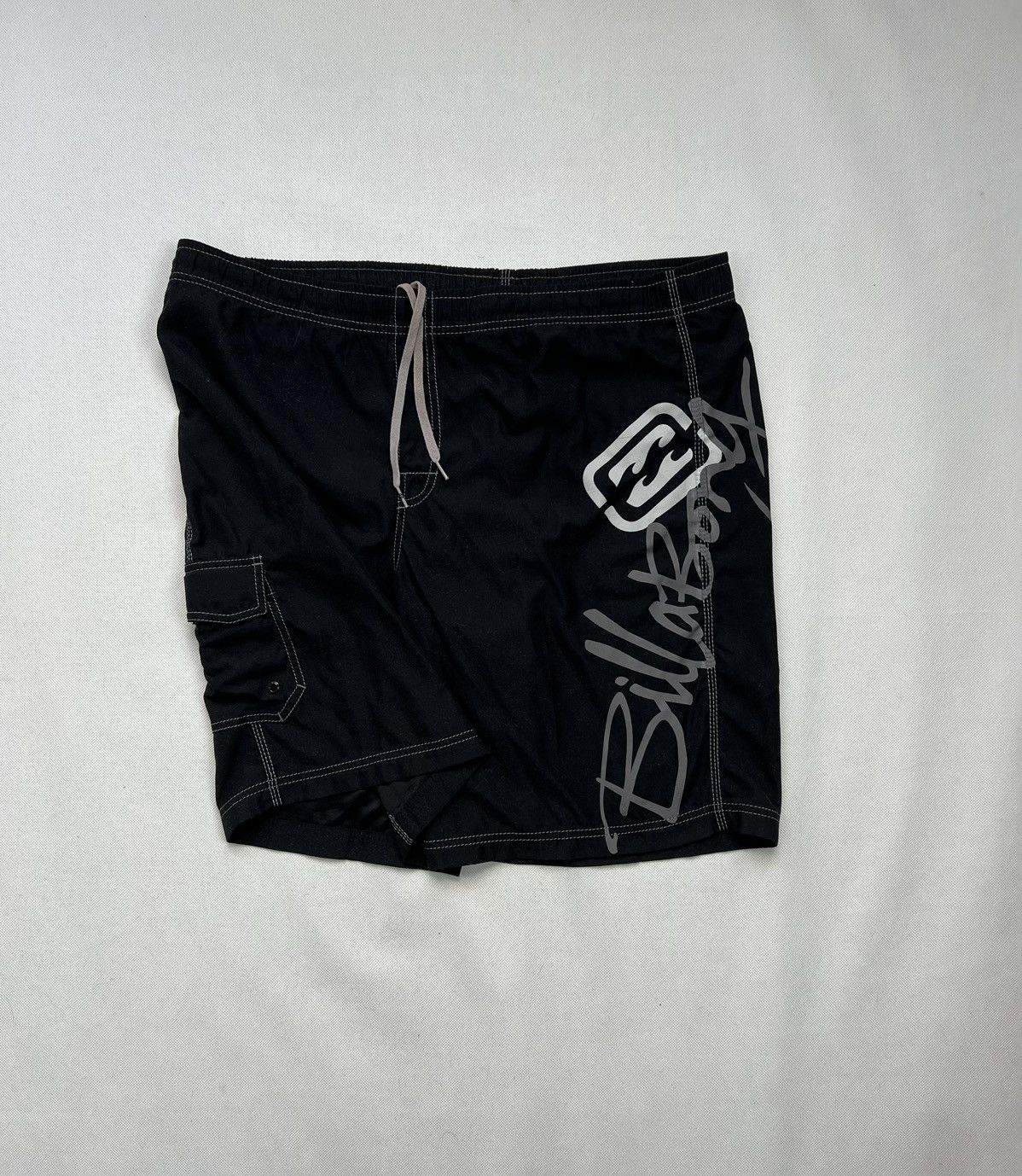 Billabong Shorts Billabong Big Logo Surf Vintage Size US 36 / EU 52 - 1 Thumbnail