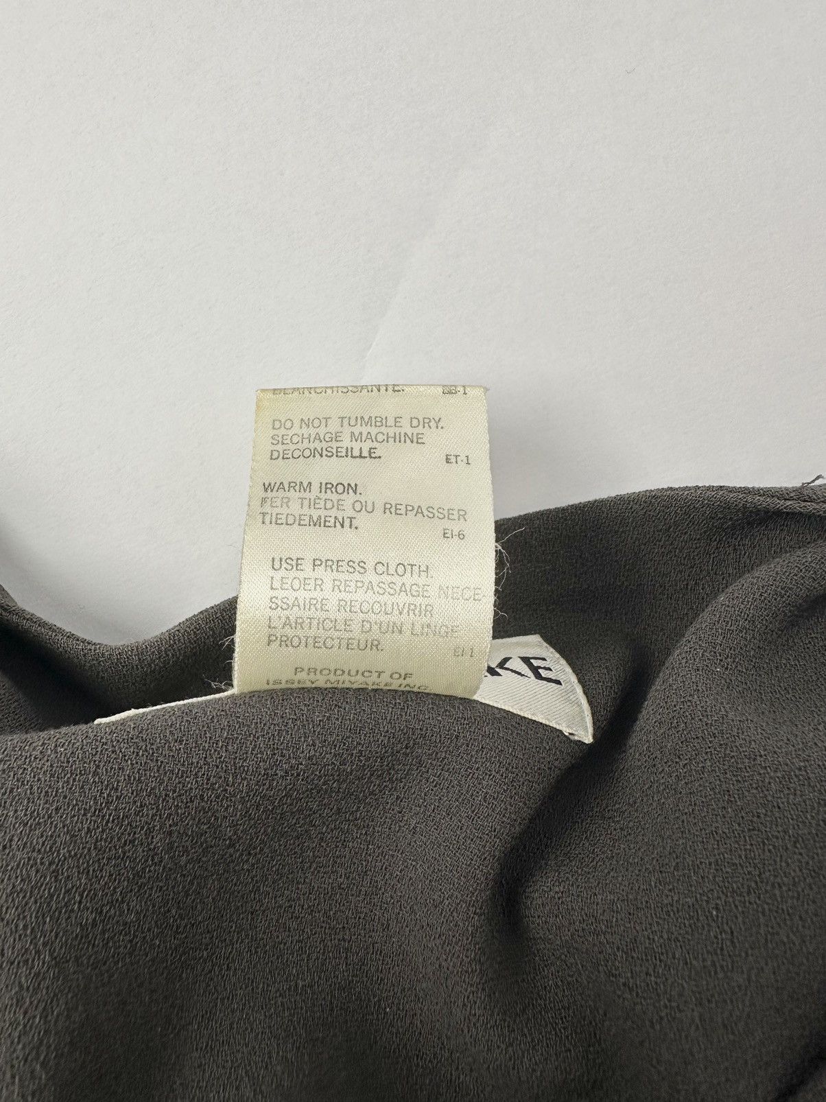 Issey Miyake Issey Miyake - Archived 1991 Runway Wool MultiPocket Jacket Size XS / US 0-2 / IT 36-38 - 9 Thumbnail