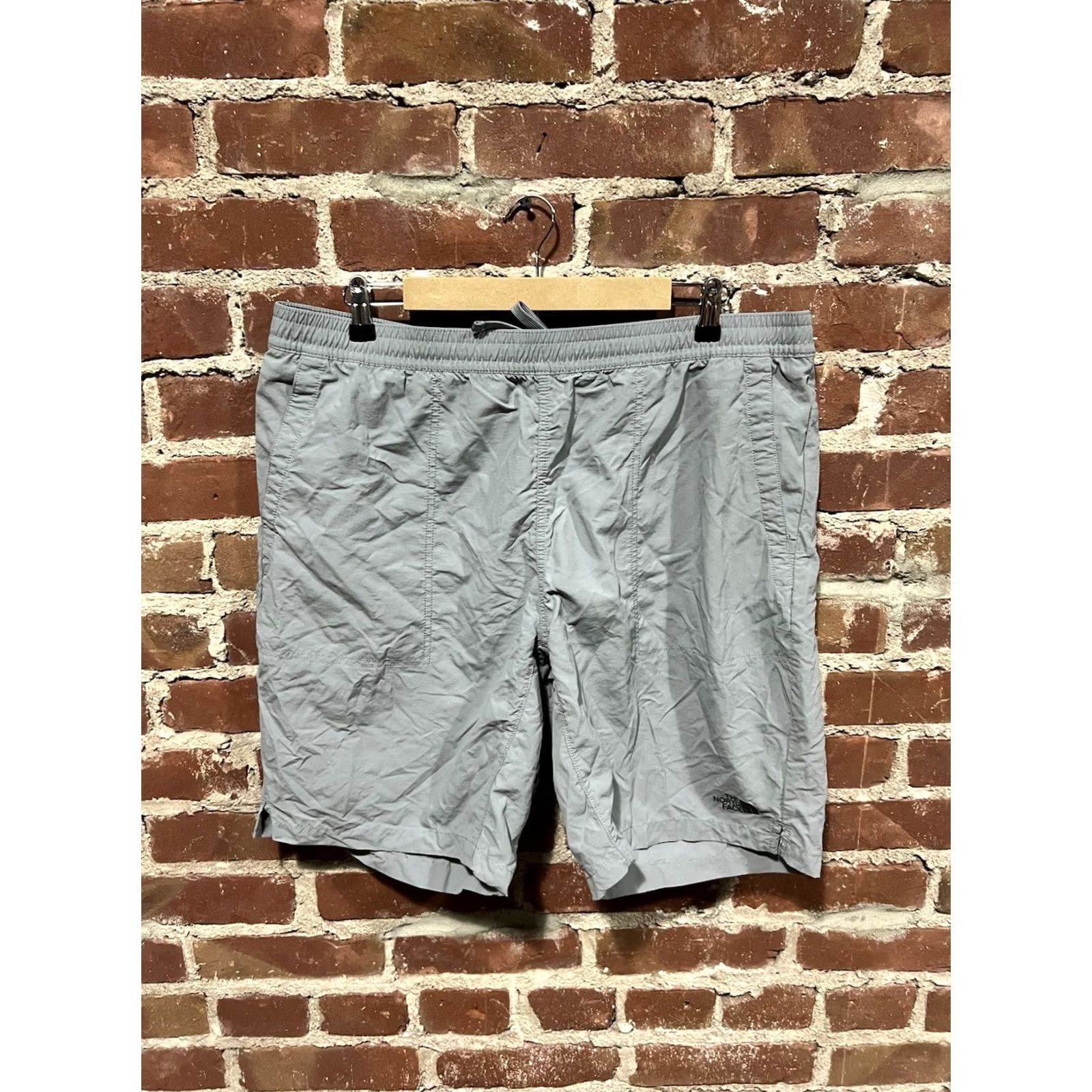 The North Face The North Face Mens Gray Pullon Outdoor Stretch Fit Shorts XL Chino Outdoor Mens Gray Stretch Size US 36 / EU 52 - 2 Thumbnail