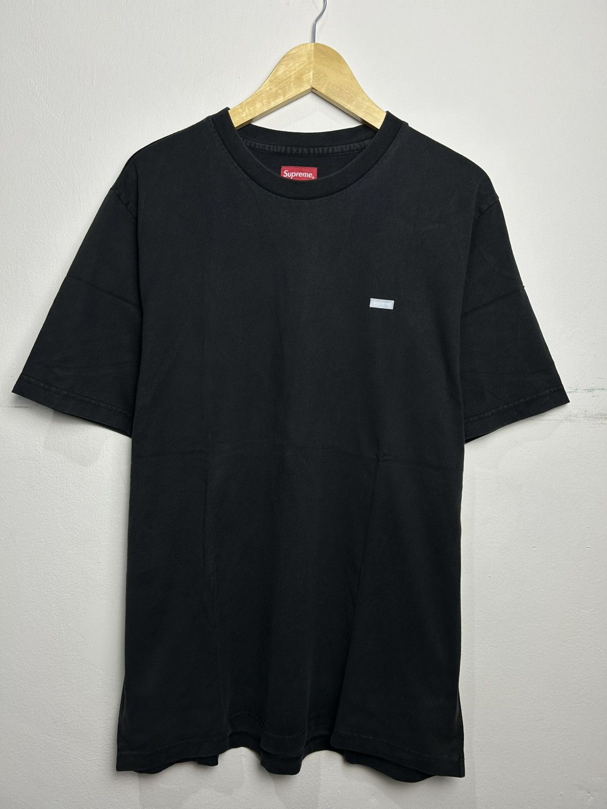 Supreme Supreme reflective small box tee Size US L / EU 52-54 / 3 - 1 Thumbnail