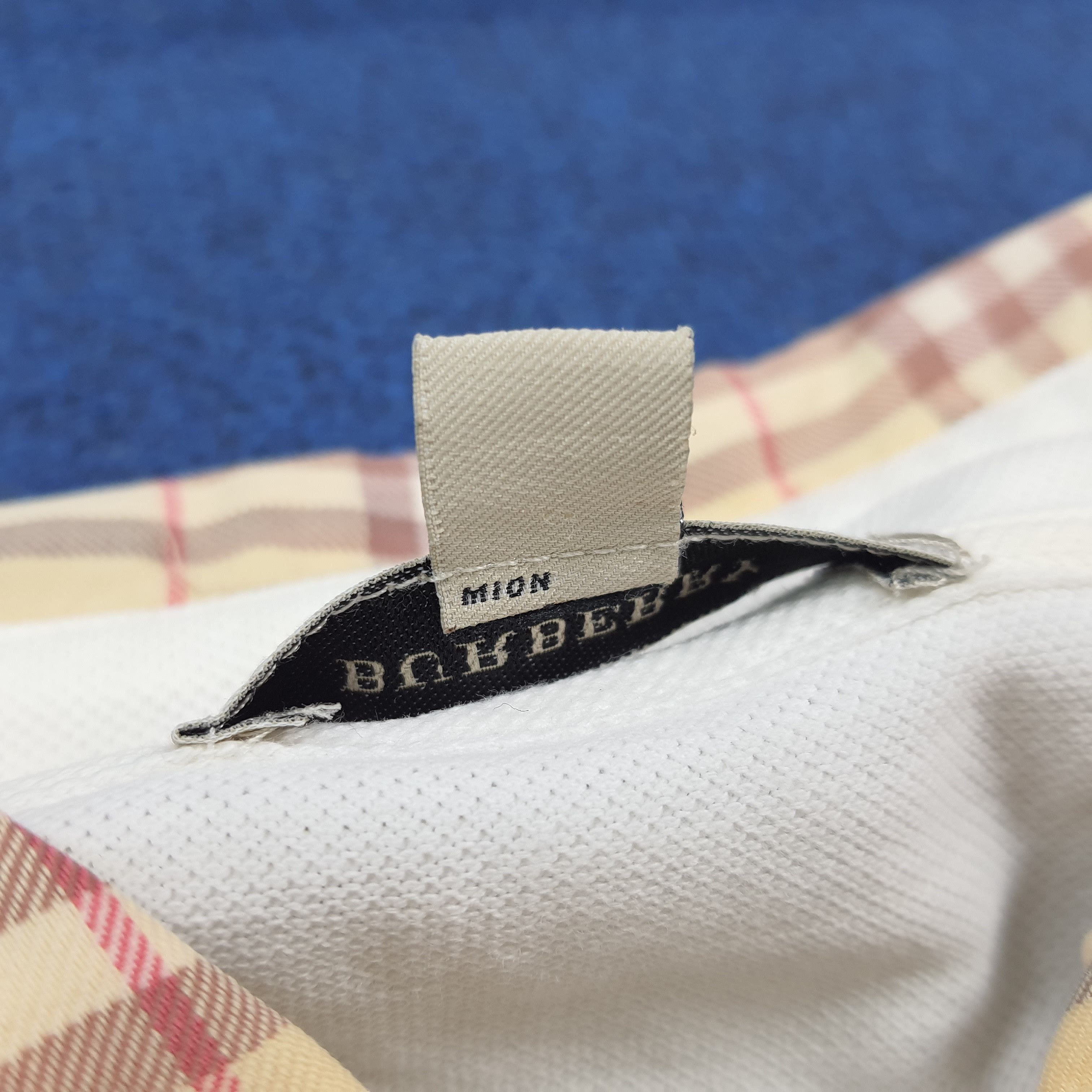 Burberry Vintage Burberry London White Nova Check Polo Shirt C299N52 Size US XL / EU 56 / 4 - 5 Thumbnail