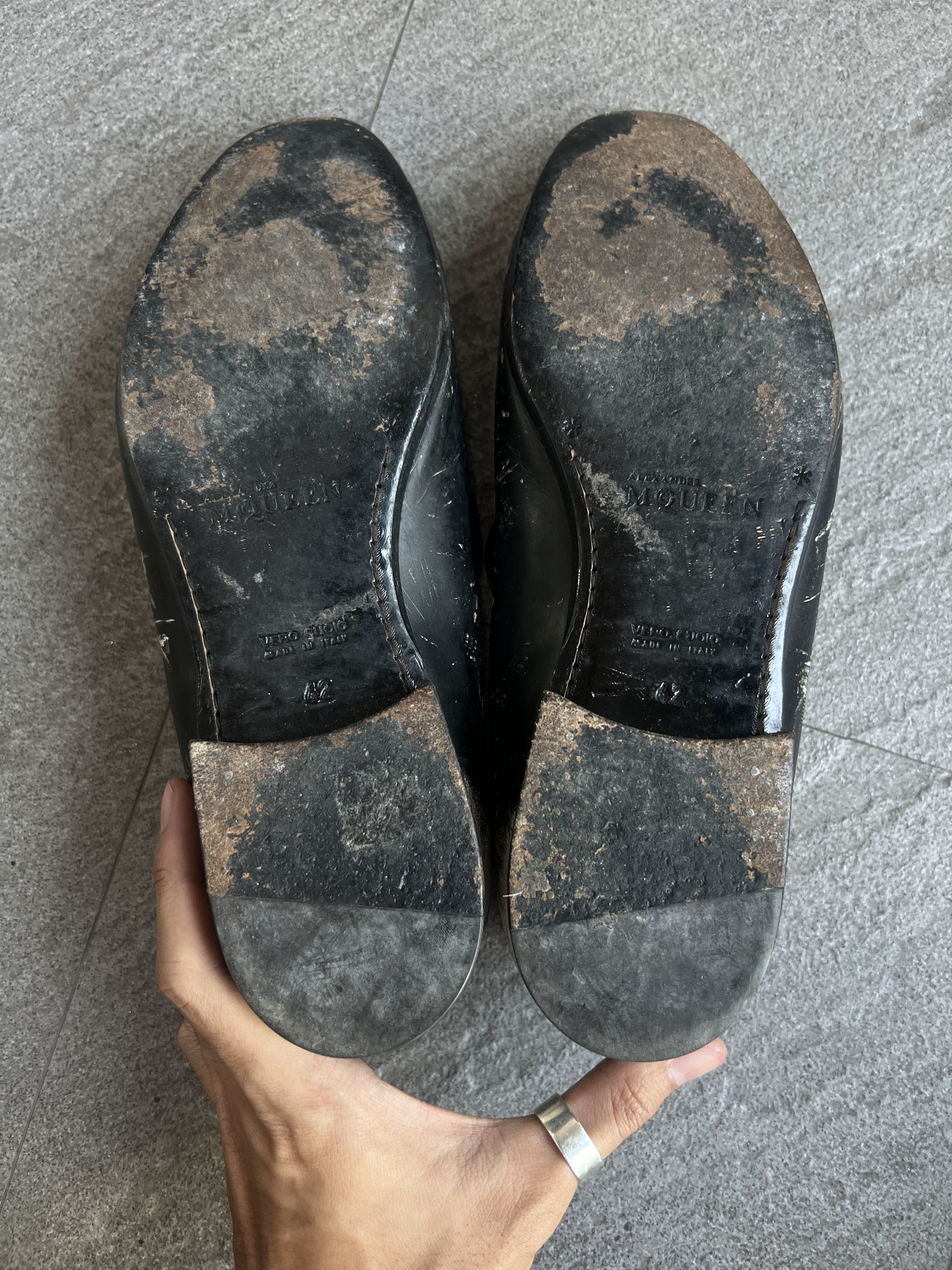 Alexander McQueen Alexander McQueen Skull Distressed Loafers EU42 Size US 9 / EU 42 - 12 Thumbnail