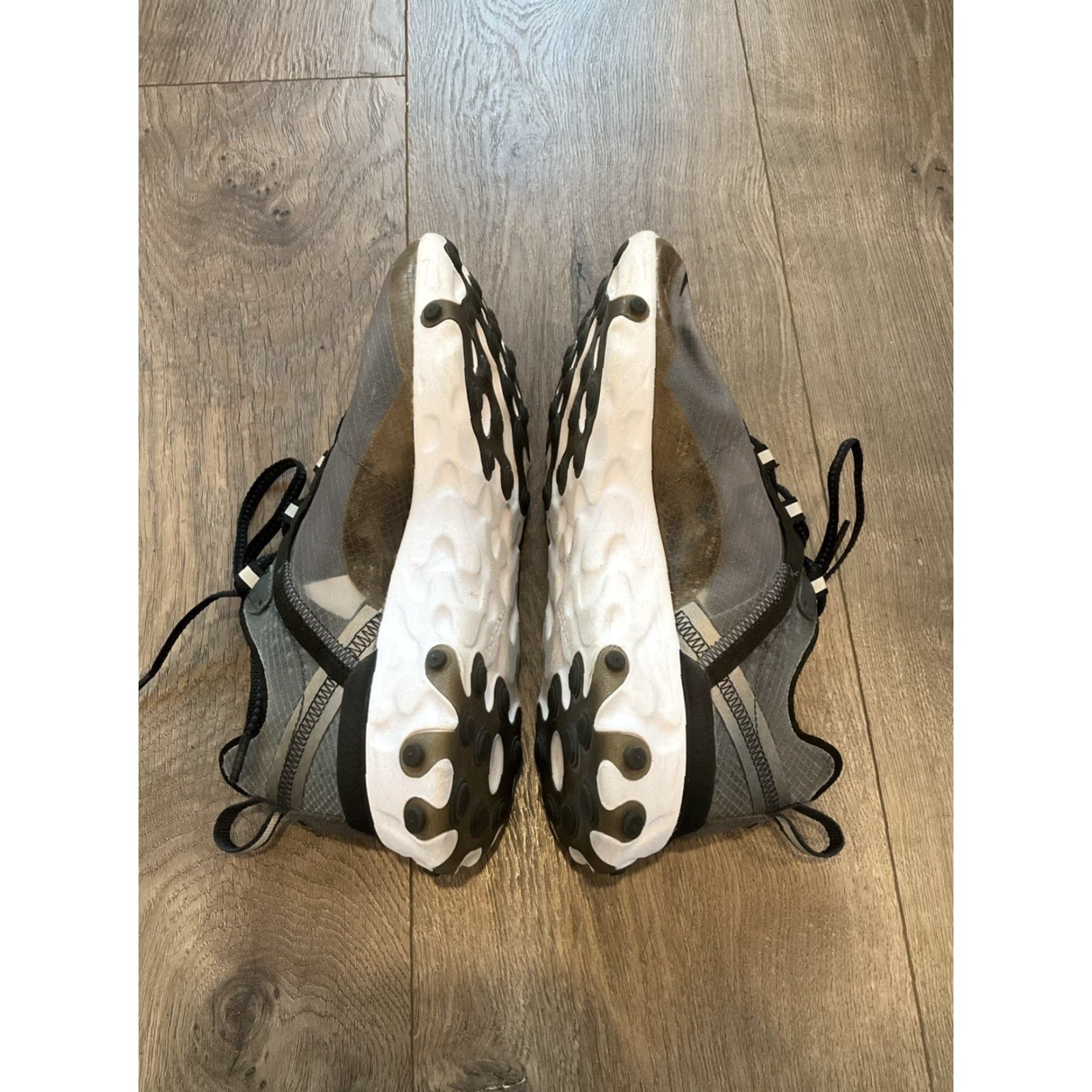 Nike VINTAGE Nike React Element 87 Anthracite Men Shoes 5 Black White Bone Mens Nike React Sneakers 2018 Size US 5 / EU 37 - 5 Thumbnail