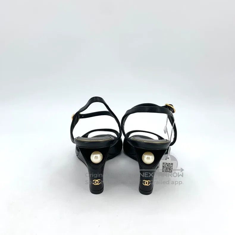 Chanel Chanel Black leather round toe one-string pearl slope heel Size US 7 / IT 37 - 4 Thumbnail