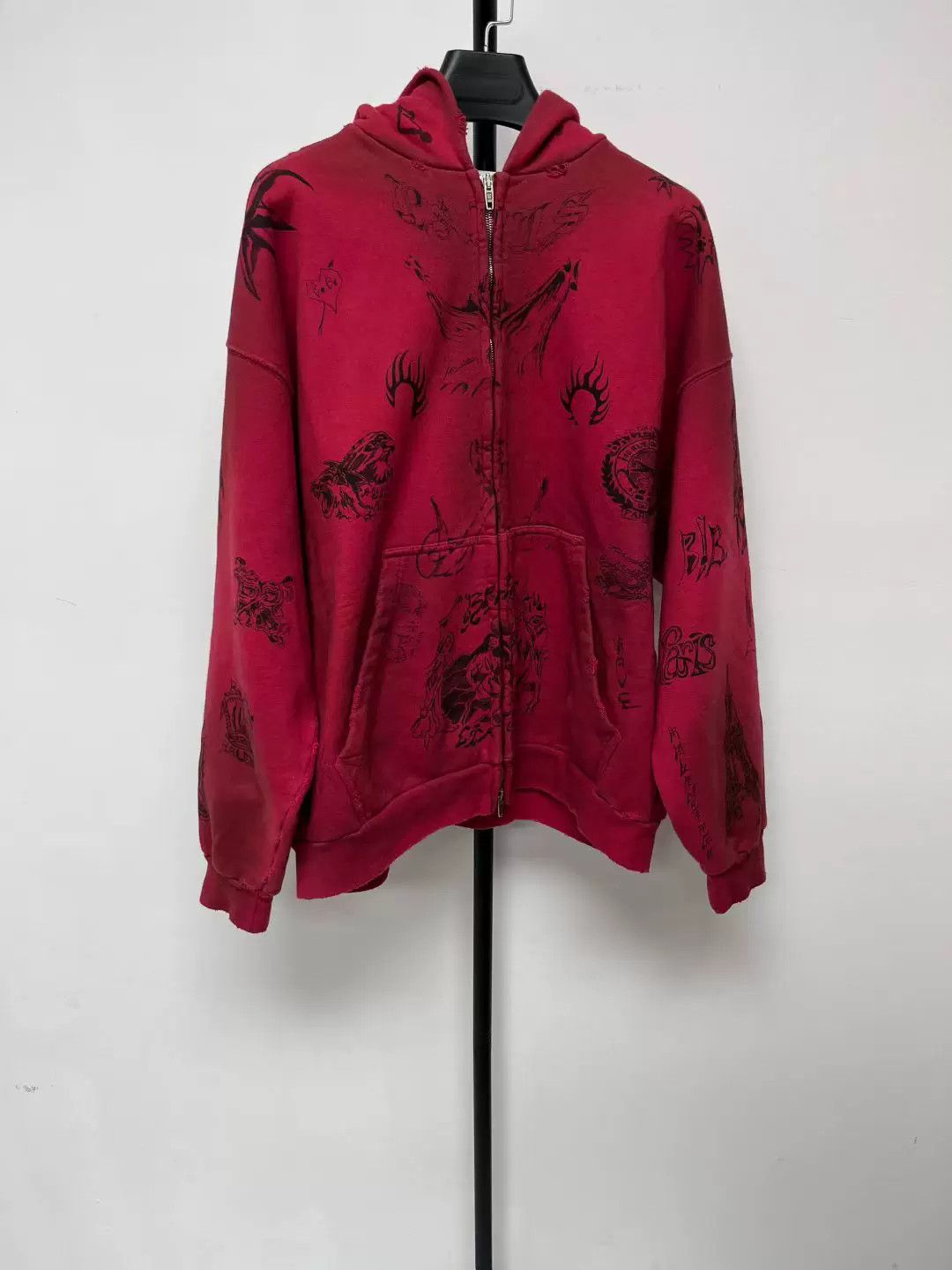 Balenciaga red patterned long sleeve zip hoodie jacket Size US S / EU 44-46 / 1 - 1 Thumbnail