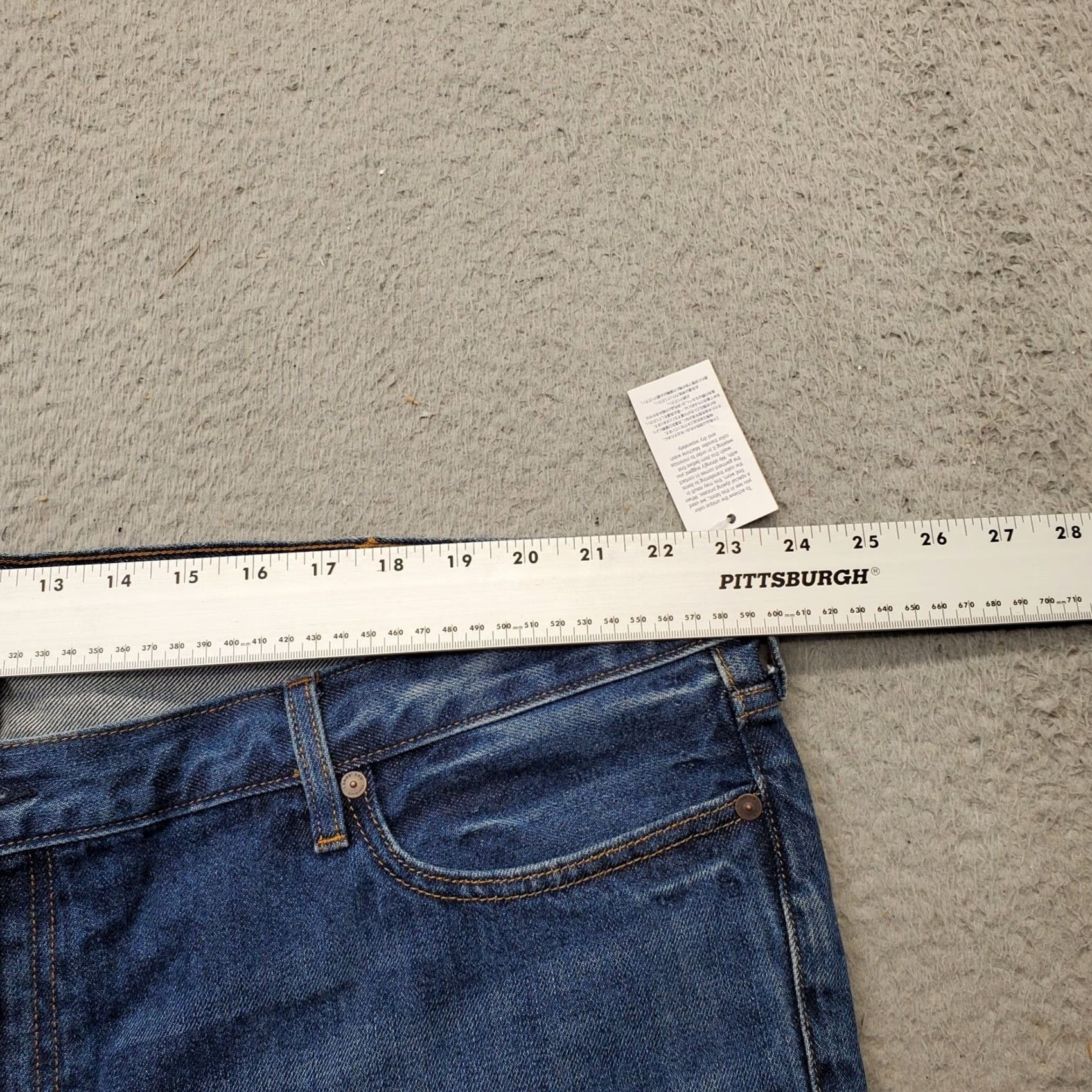 Lands' End Lands' End Jeans Mens 46 Blue Denim Straight Leg Regular High Waist 100% Cotton Pockets Belt 33.25 Inseam 43.75 Outseam Vintage No Size US 30 / EU 46 - 5 Thumbnail