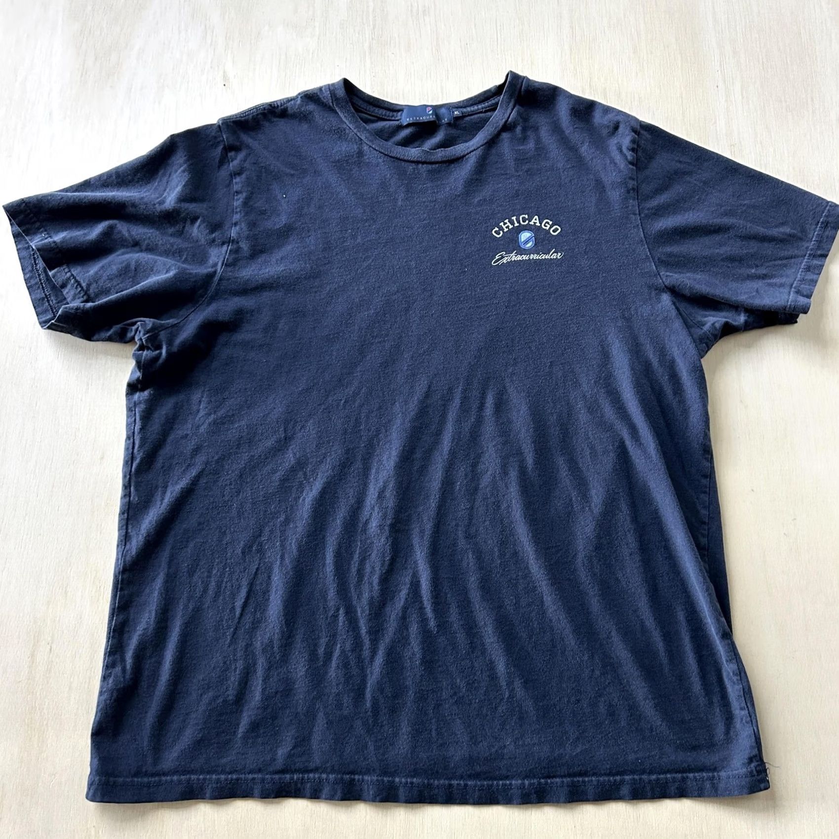 Vintage Extracurricular Chicago Bear Golf Shirt Mens XL Blue Graphic Tee T-Shirt Size US XL / EU 56 / 4 - 2 Thumbnail