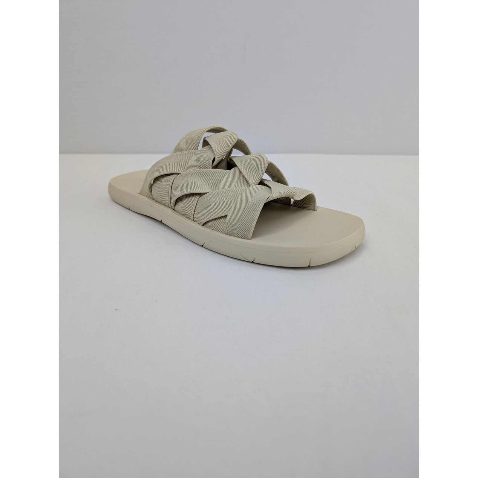 Bottega Veneta o1rshd1 Intrecciato Starfish Plat Sandal in Sea Salt Size US 9 / EU 42 - 1 Thumbnail