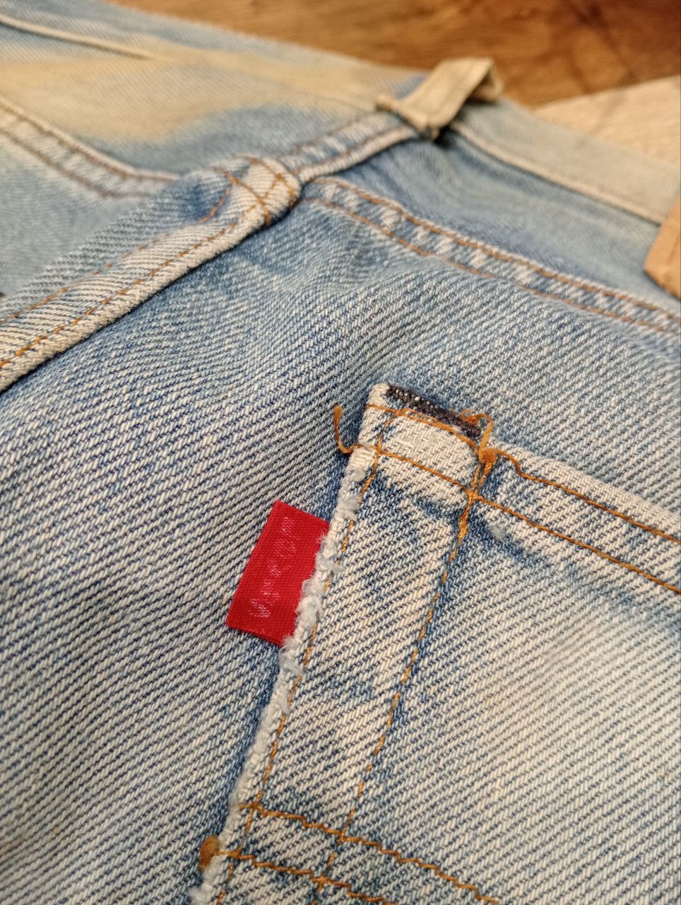 Levi's Vintage Clothing VINTAGE LEVI'S 501 TOP BUTTON #524 SELVEDGE BLUE DENIM PANTS Size US 29 - 12 Thumbnail