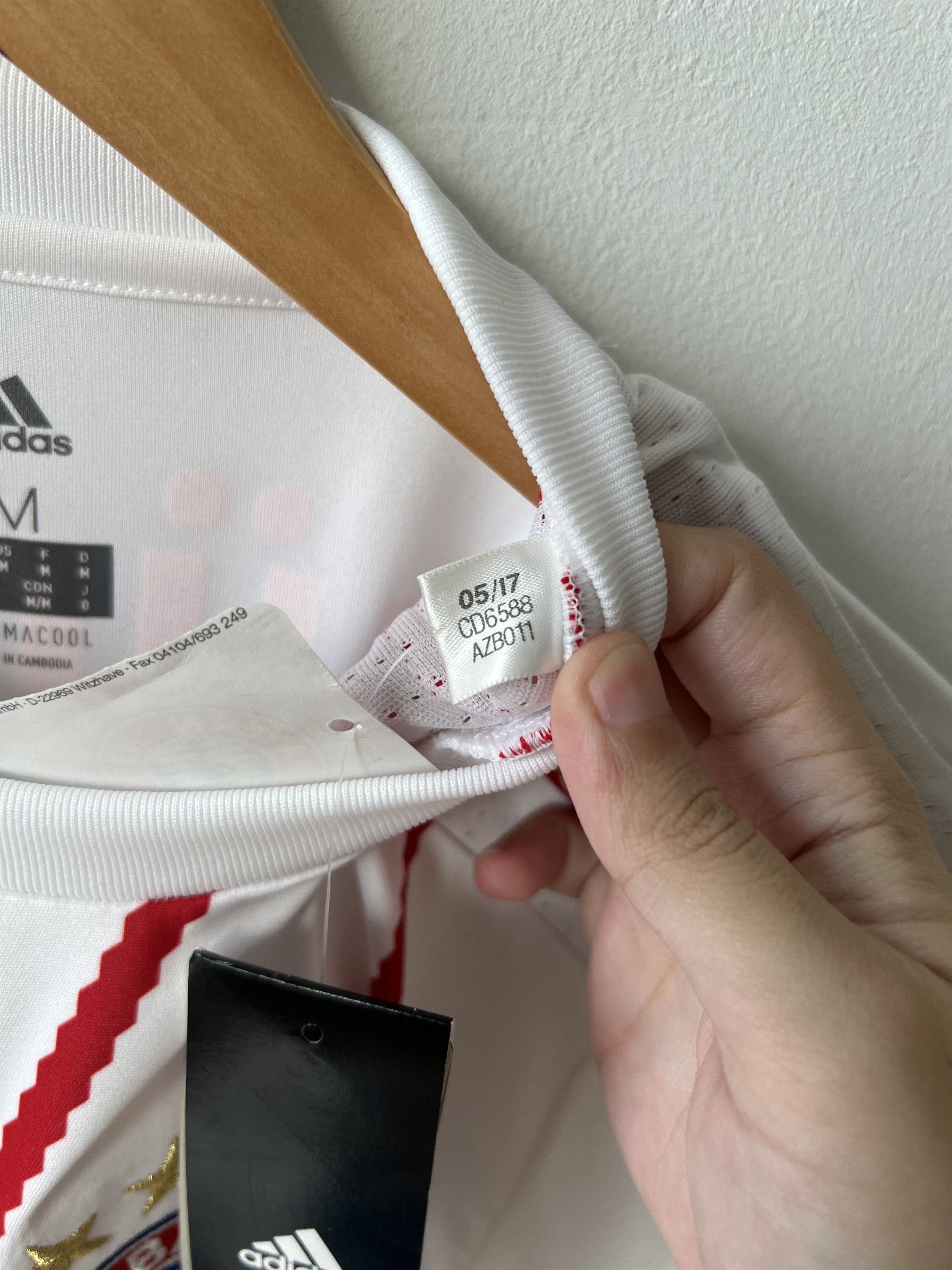 Adidas (M) Bayern Munich 2017-18 European Third Kit Muller 25 (NEW) Size US M / EU 48-50 / 2 - 4 Thumbnail
