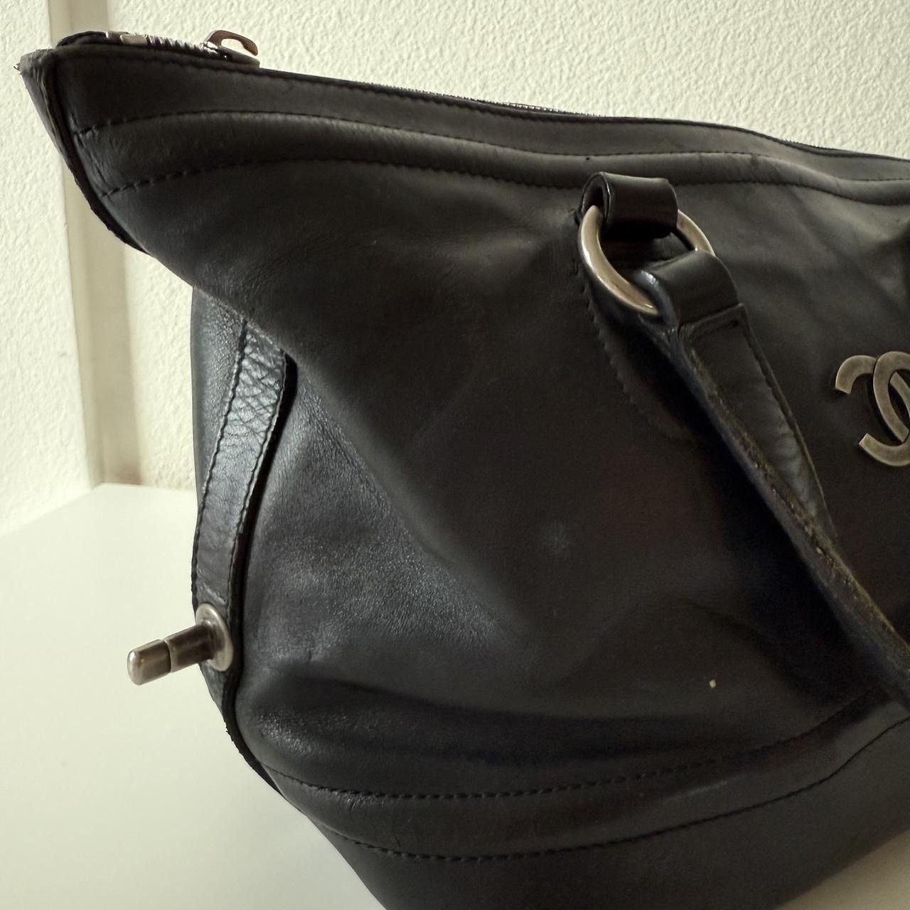 Chanel Vintage Chanel 2006 CC Leather Bowling Bag Size ONE SIZE - 4 Thumbnail