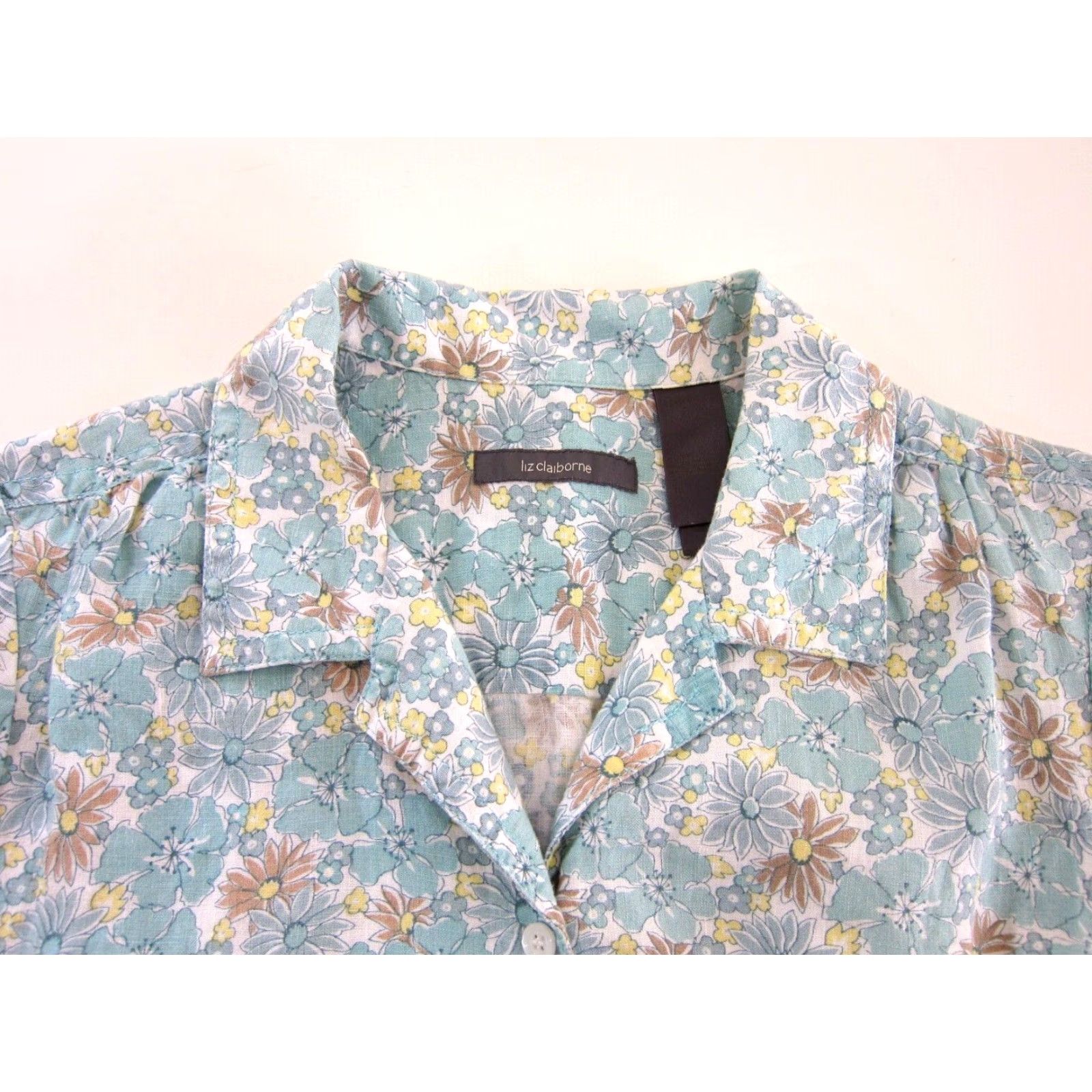 Liz Claiborne Liz Claiborne Blouse Shirt 10 Womens Short Sleeve Green Floral 100% Linen Button Down Size L / US 10 / IT 46 - 3 Thumbnail