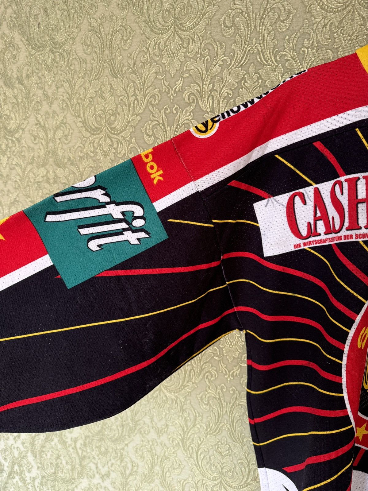 Vintage Vintage SCL Tigers retro Ice Hockey Jersey with autographs Size US XL / EU 56 / 4 - 4 Thumbnail