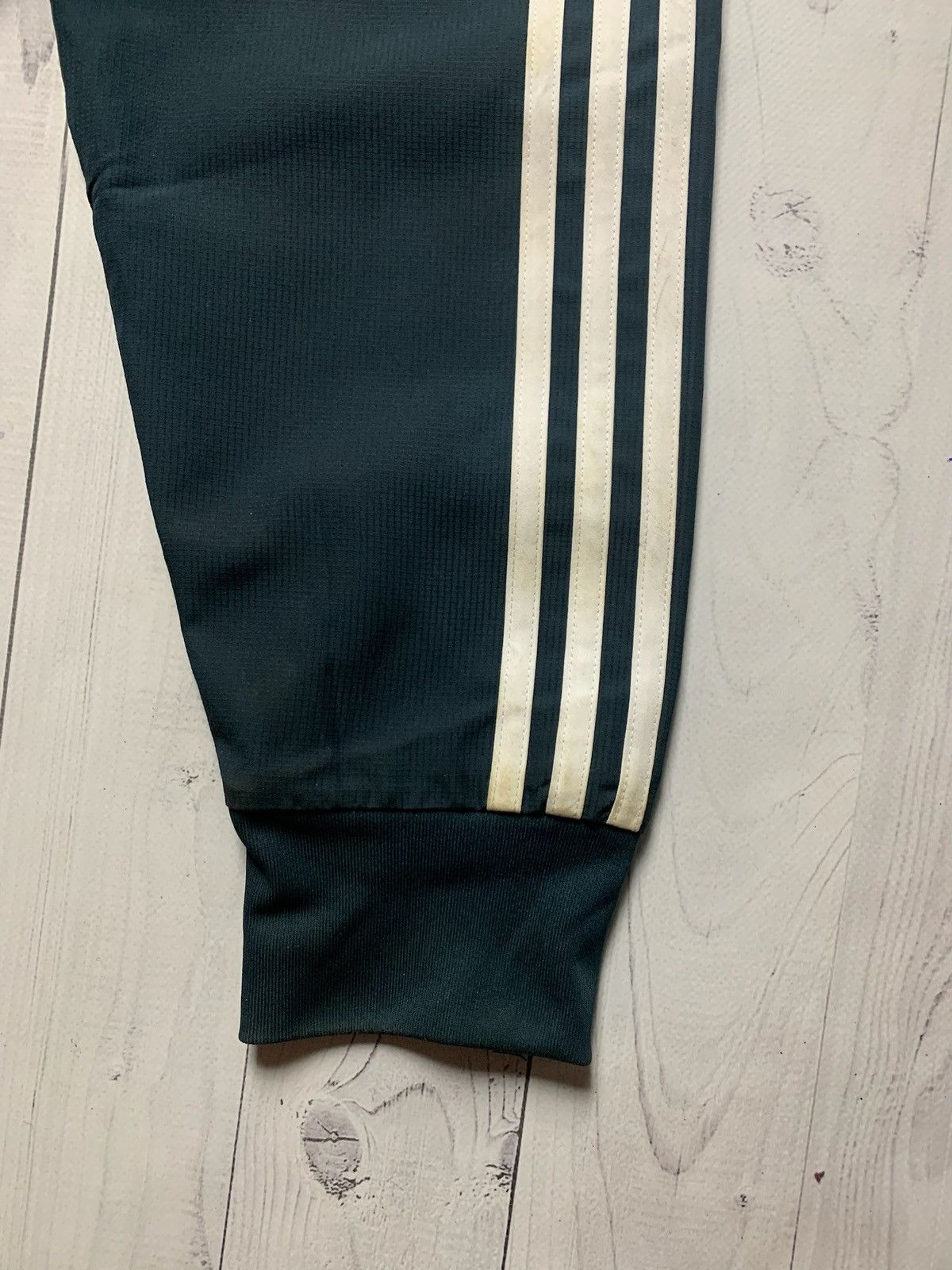 Vintage Vintage adidas Real Madrid soccer track jacket size XL Size US XL / EU 56 / 4 - 4 Thumbnail