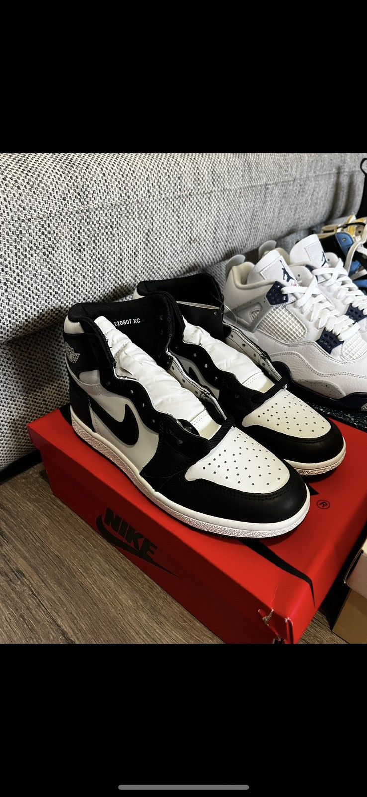 Nike Jordan 1 85’ Black/White Size US 9 / EU 42 - 1 Thumbnail