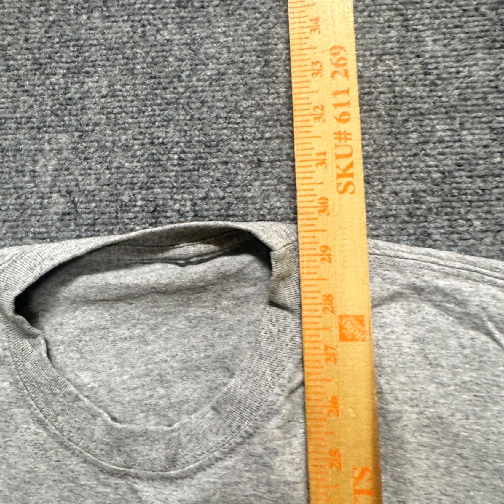 The Unbranded Brand VINTAGE The Unbranded Brand T-Shirt Mens Large Gray 100% Cotton Restoration and Repair #33 Size US L / EU 52-54 / 3 - 4 Thumbnail