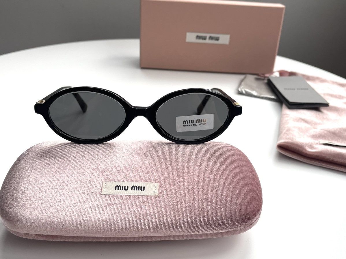 Miu Miu NEW Miu Miu sunglasses SMU 04ZS 1AB5S0 Size ONE SIZE - 11 Thumbnail