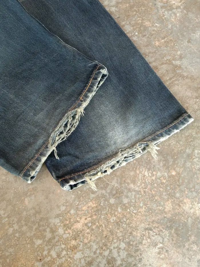 Levi's Vintage Levi's 501 Straight Leg Distressed Jeans 34x30 Size US 34 / EU 50 - 4 Thumbnail