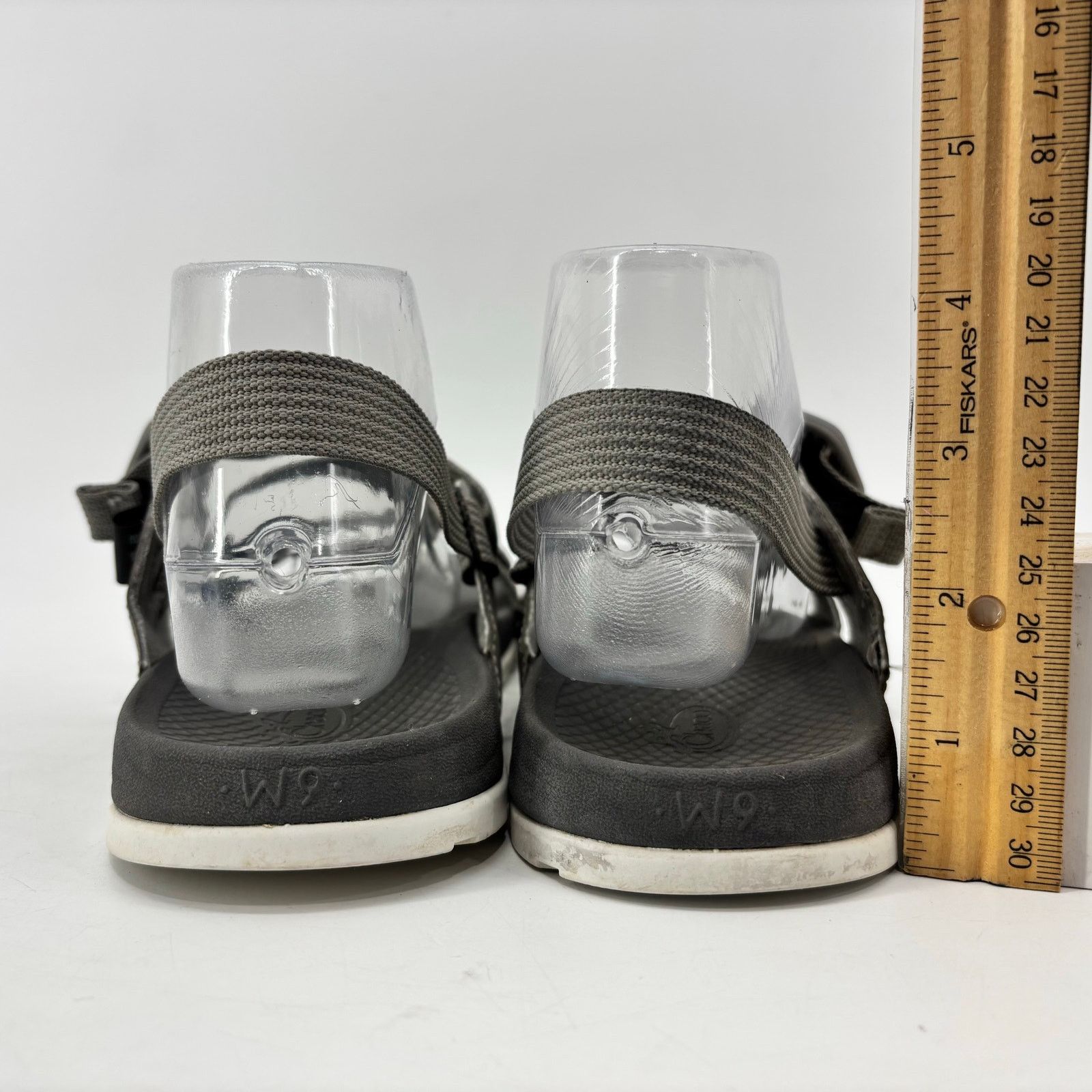 Chaco Chaco Womens Size 9 Lowdown Pully Gray Strappy Sandals Size US 9 / IT 39 - 8 Thumbnail