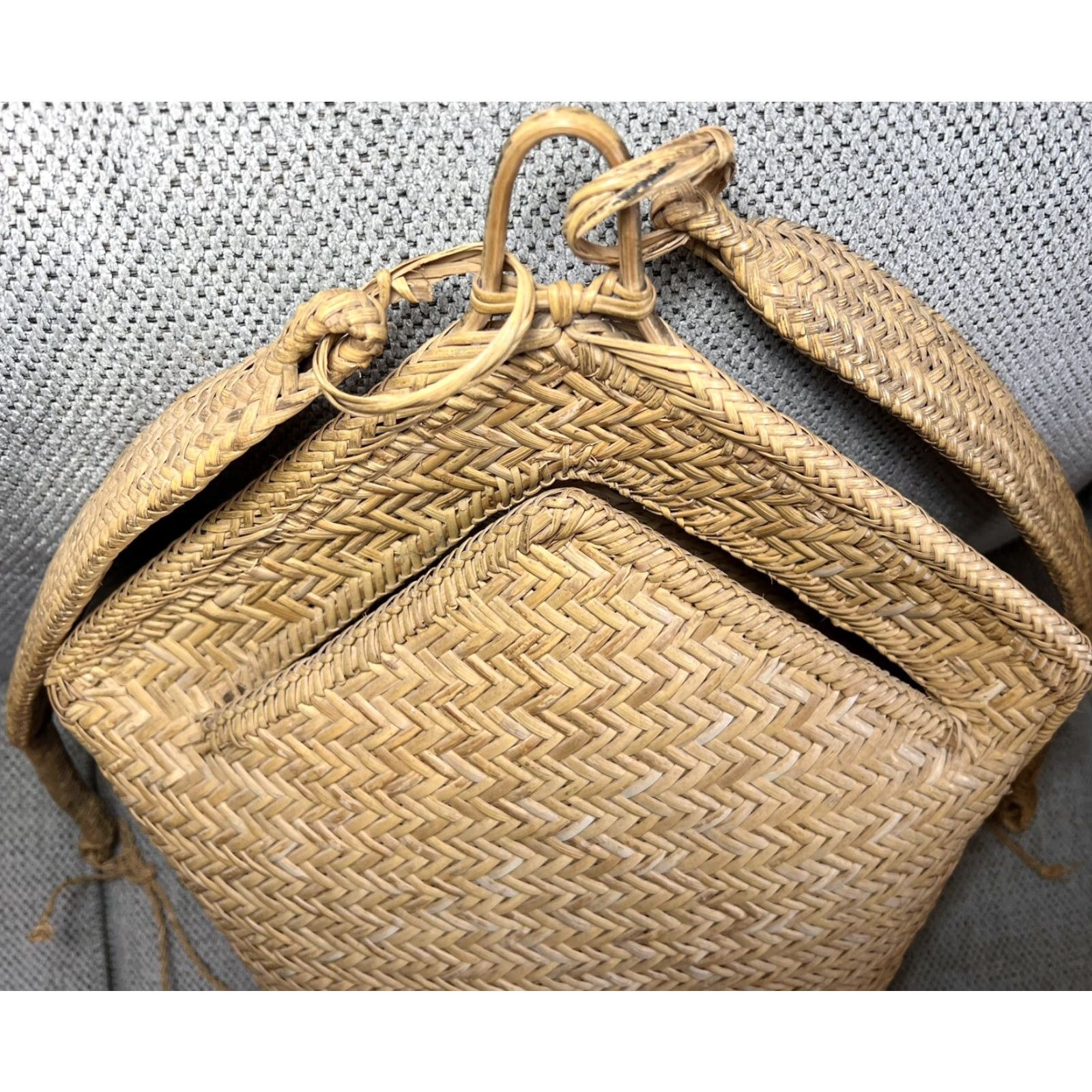 Asket VINTAGE Pasiking HandMade Woven Bag Backpack Tan Beige Bamboo BOHO 1970s Ethnic/Peasant Bag 21”x16”x5.5” Mens Womens (if applicable) Size ONE SIZE - 2 Thumbnail
