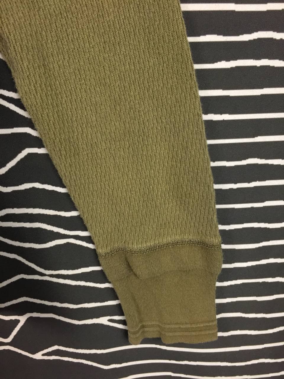 Vintage Hanes Sportswear BZD Army Waffle Knit Thermal Longsleeve Tee Size US M / EU 48-50 / 2 - 6 Thumbnail
