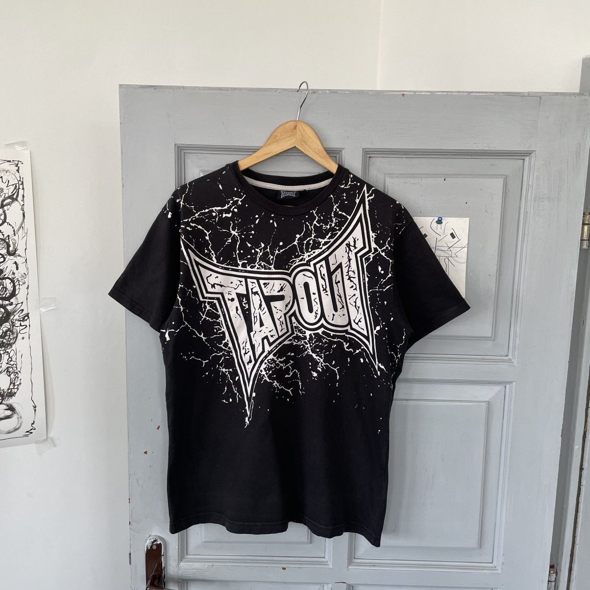 Tapout 🗿Tapout Big print logo T-shirt black white MMA Y2K Size US M / EU 48-50 / 2 - 2 Thumbnail