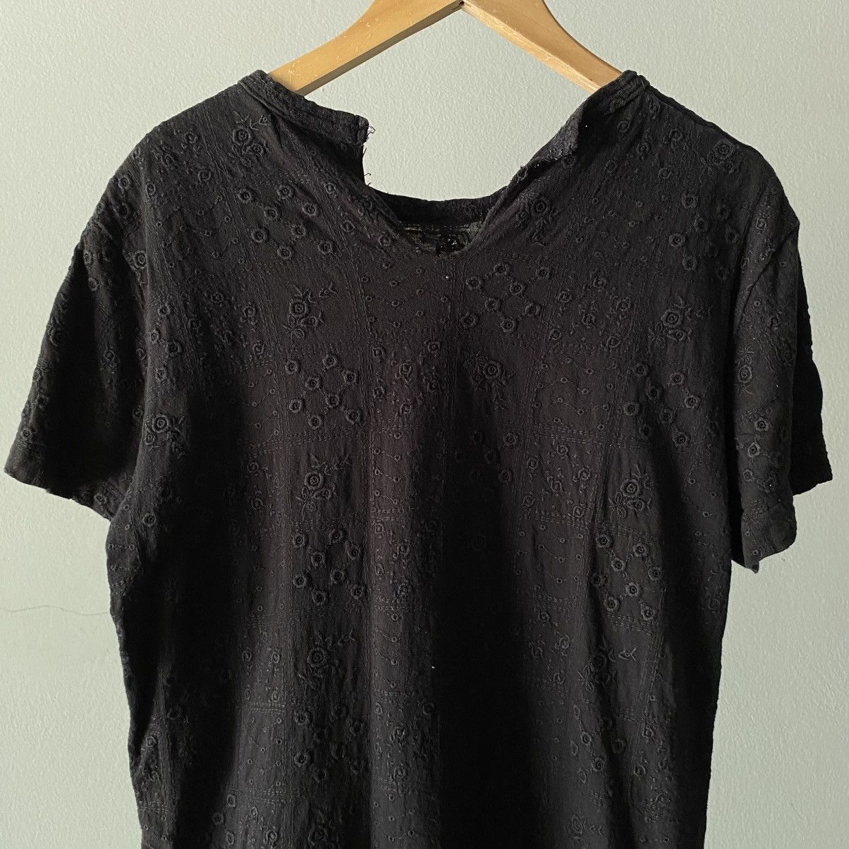 Comme des Garcons COMME des GARCONS Black Embroidered Cutout Short-Sleeve Top Size M / US 6-8 / IT 42-44 - 14 Thumbnail