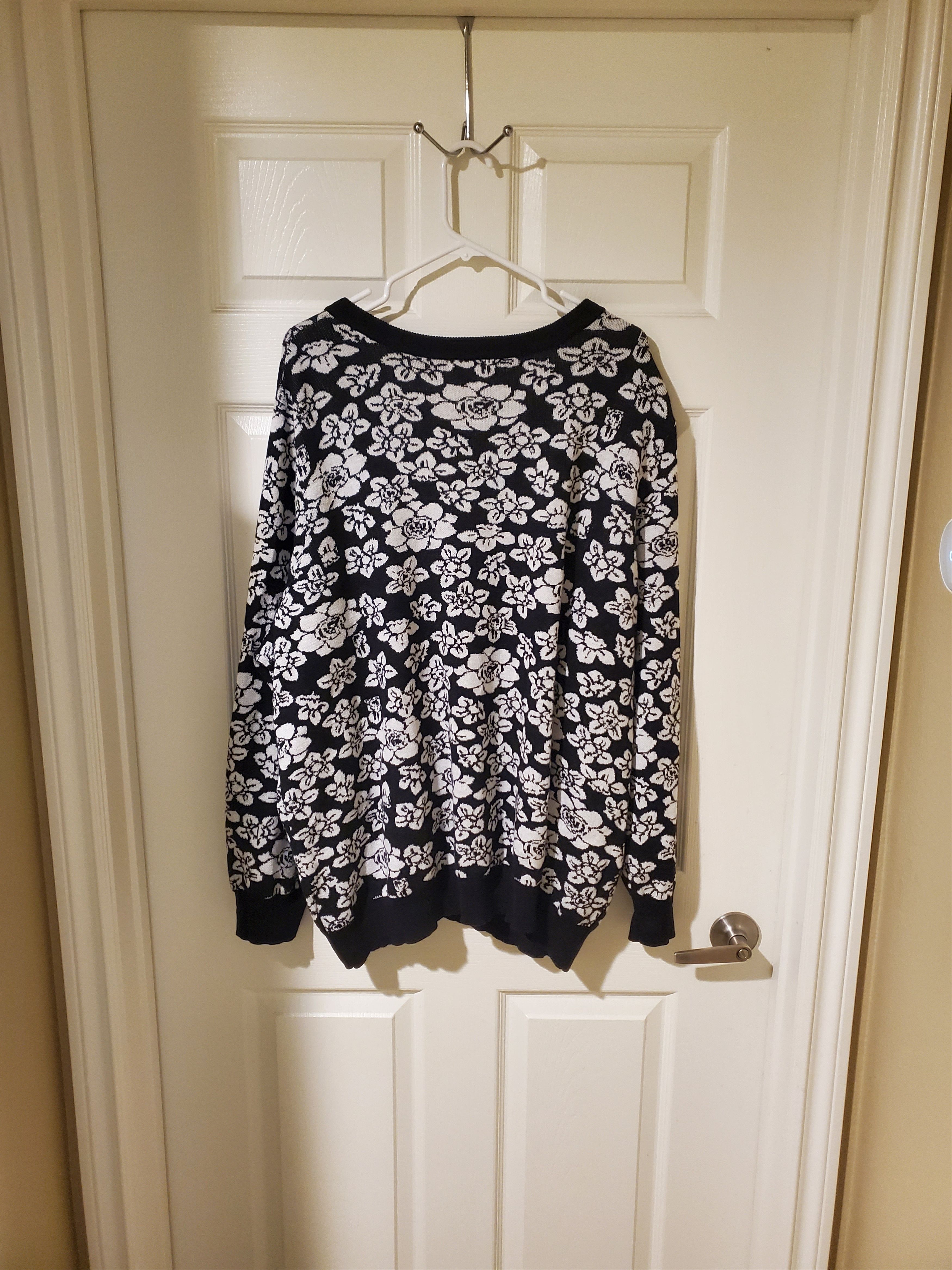 Other Woman Within B+W Floral Cardigan- 3X(30/32) Size 3XL / US 20-22 - 2 Thumbnail