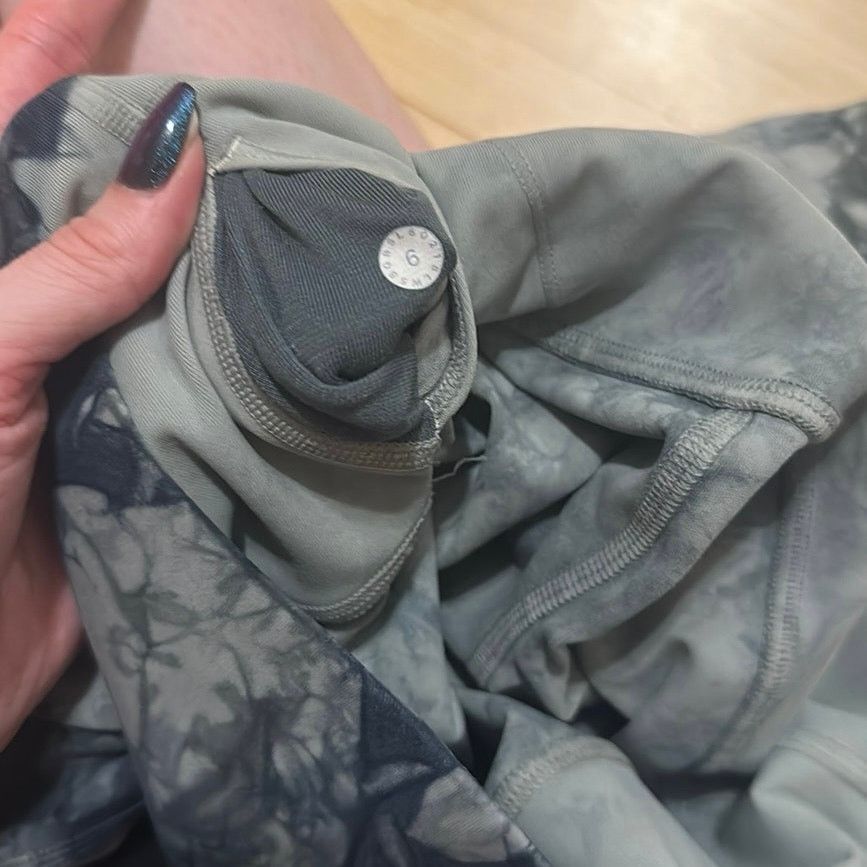 Lululemon Wunder Under Hi-Rise tight in Misty Moss Sea Steel Size 28" / US 6 / IT 42 - 6 Thumbnail