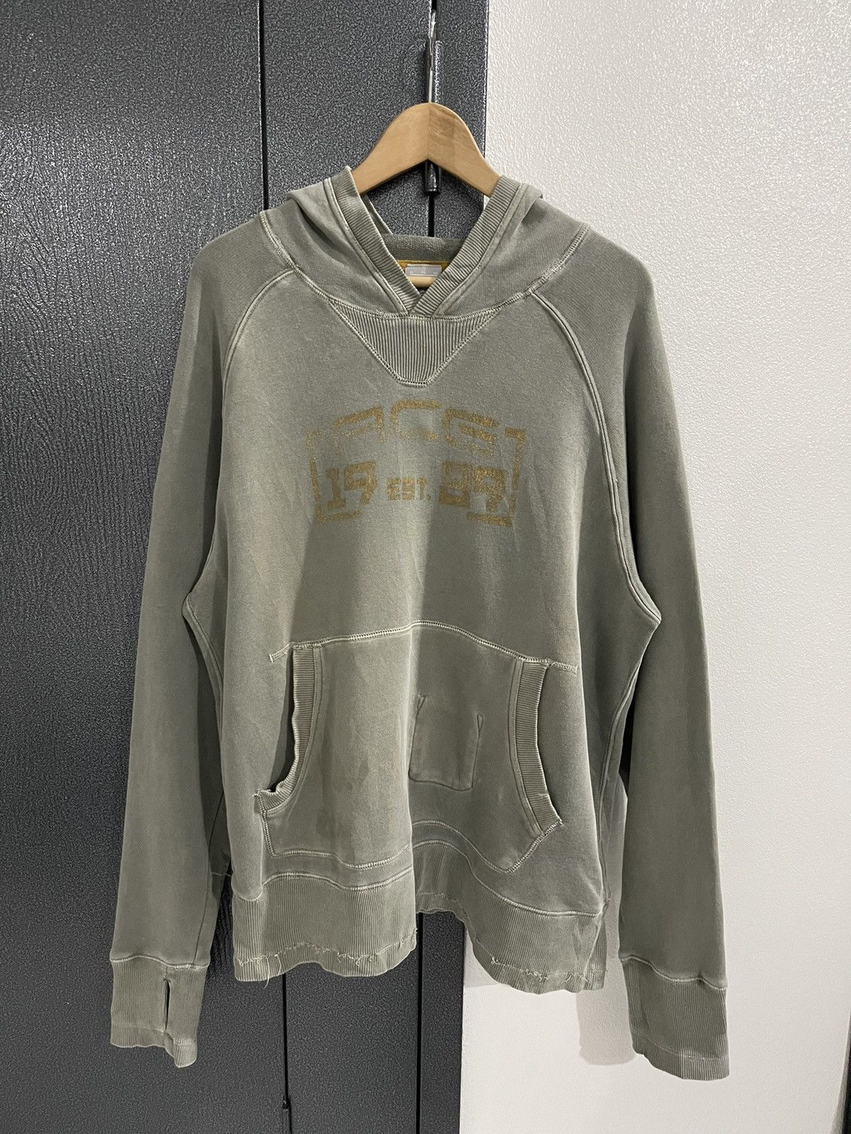 Vintage Vintage Nike ACG Distressed Hoodie Size US XL / EU 56 / 4 - 1 Thumbnail