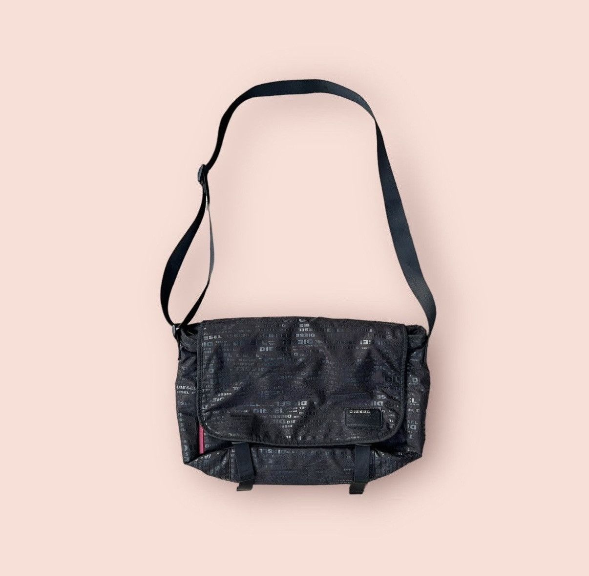 Diesel DIESEL SPELLS MONOGRAM LAPTOP PADDED CROSSBODY MESSENGER BAG Size ONE SIZE - 2 Thumbnail