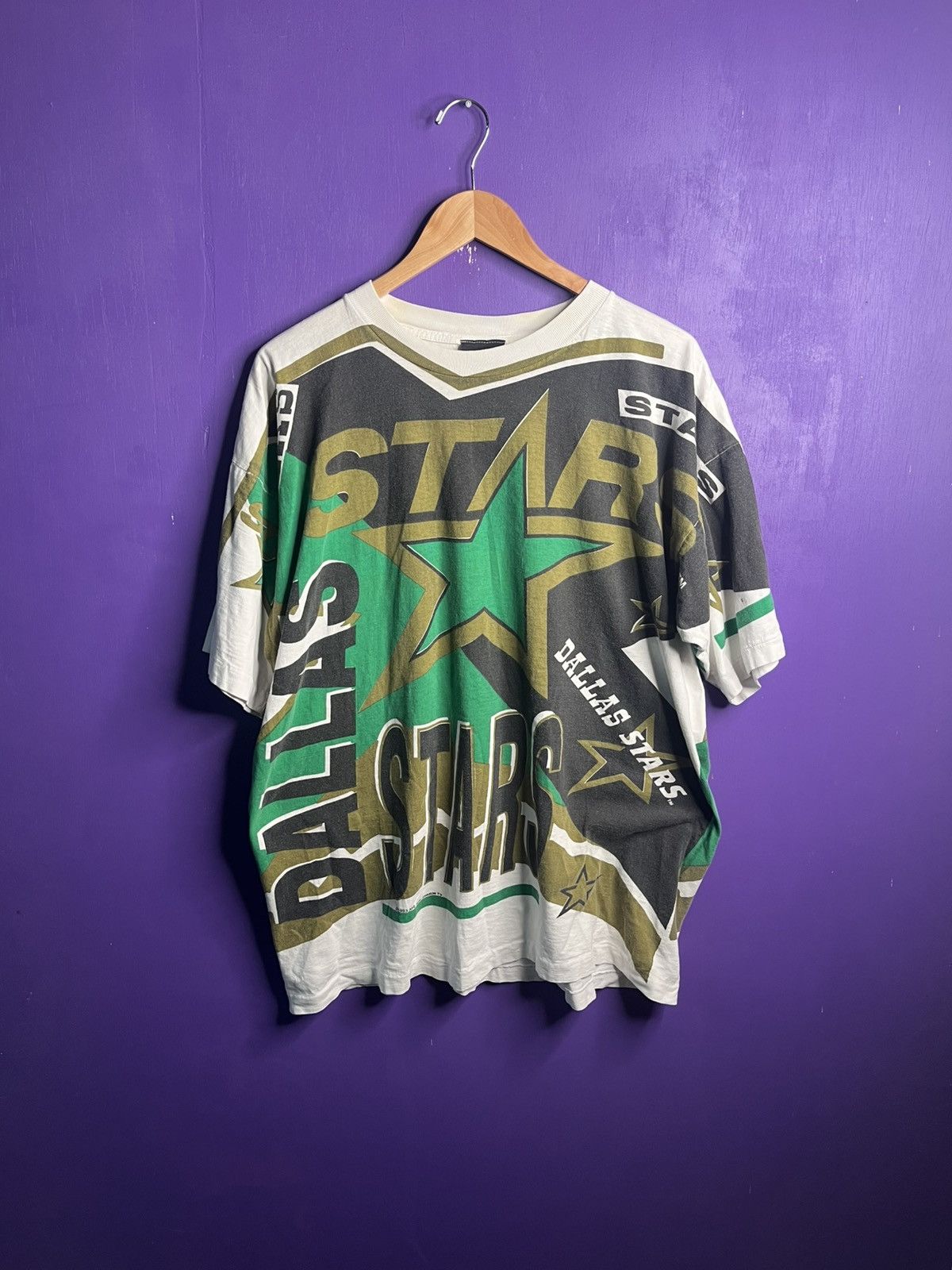 NBA × NHL × Vintage Vintage 1993 Magic Johnson Dallas stars AOP t-shirt Size US XL / EU 56 / 4 - 1 Thumbnail