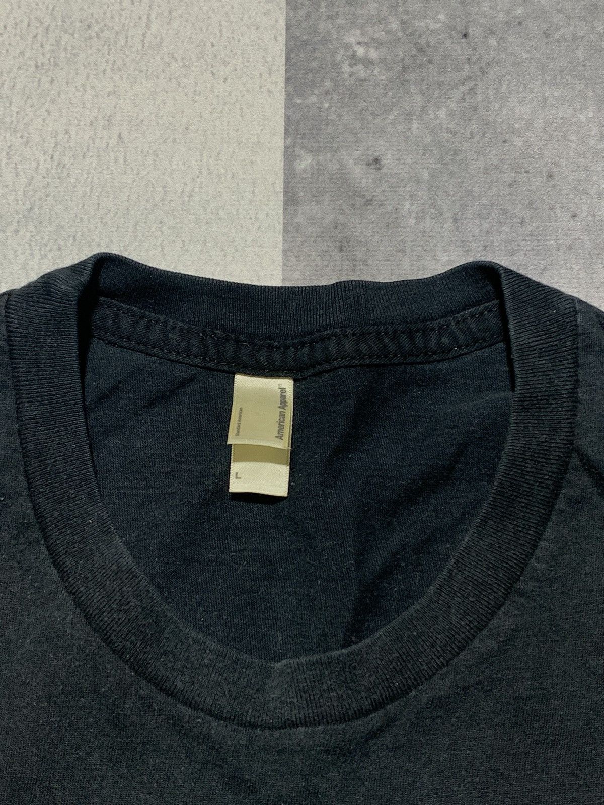 Band Tees Vintage Y2K Google sun faded band tee Big Logo size L Size US L / EU 52-54 / 3 - 5 Thumbnail