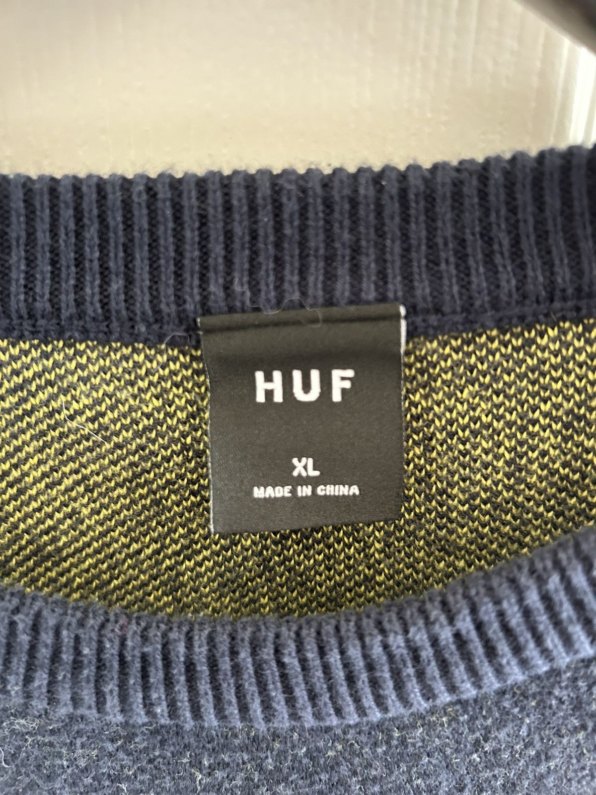 Huf Huf sweater worm smoking out the apple Size US XL / EU 56 / 4 - 2 Thumbnail